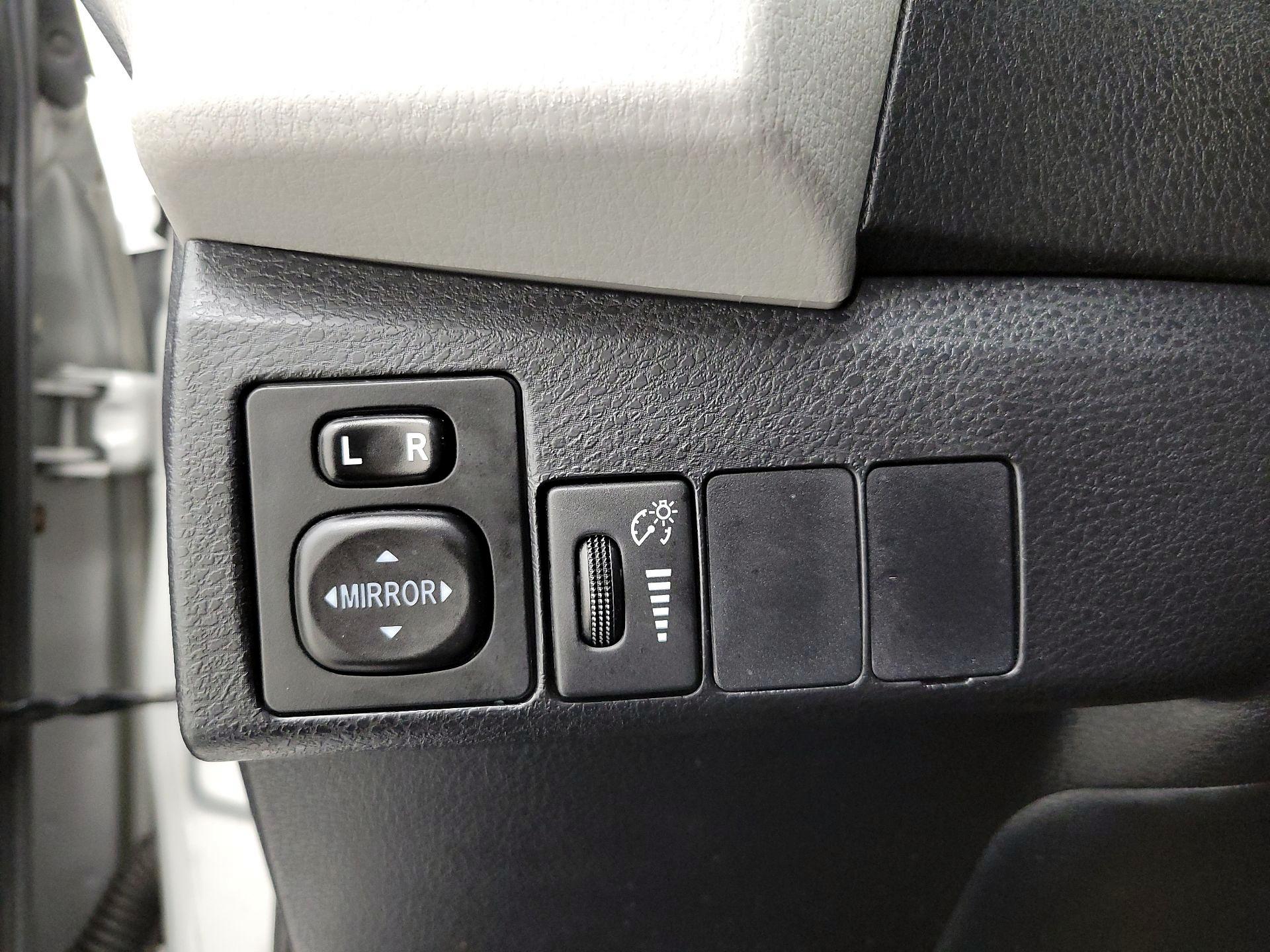 Thumbnail: 2015 Toyota Corolla - 13