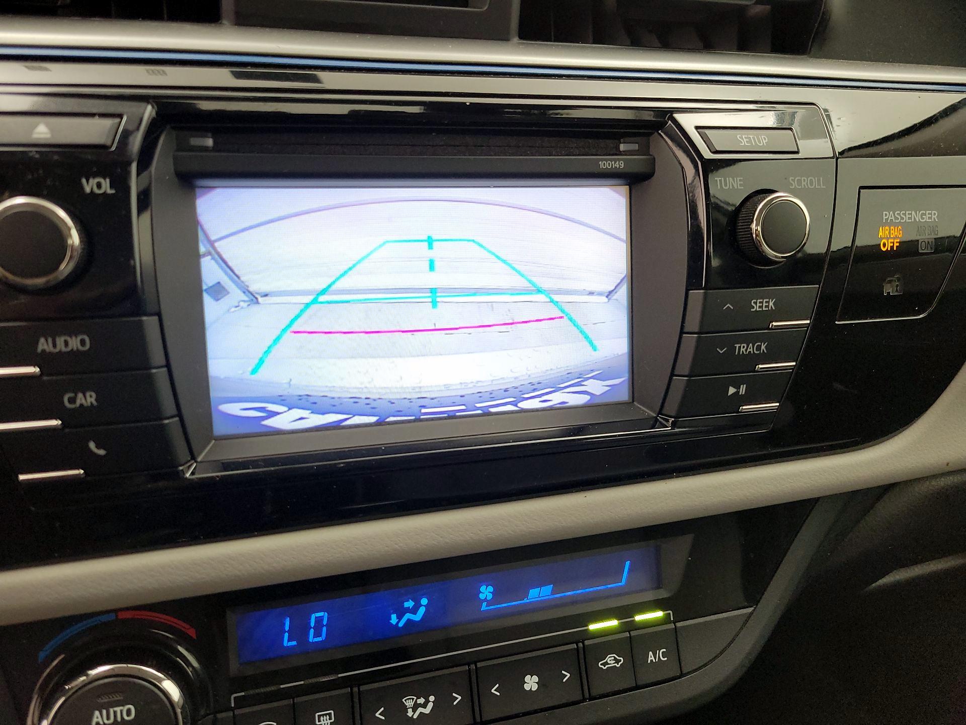 Thumbnail: 2015 Toyota Corolla - 14