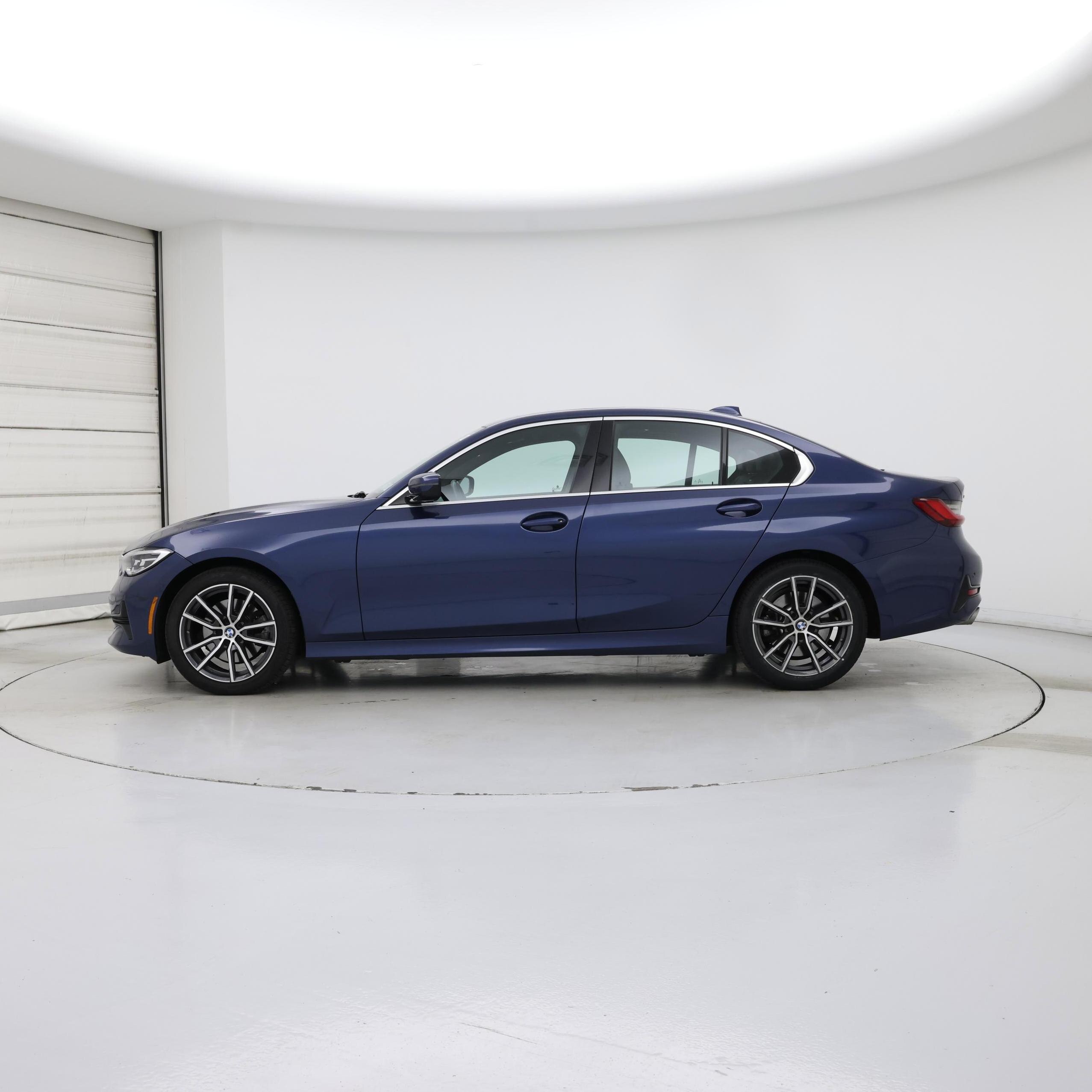 Thumbnail: 2022 BMW 3 Series - 3