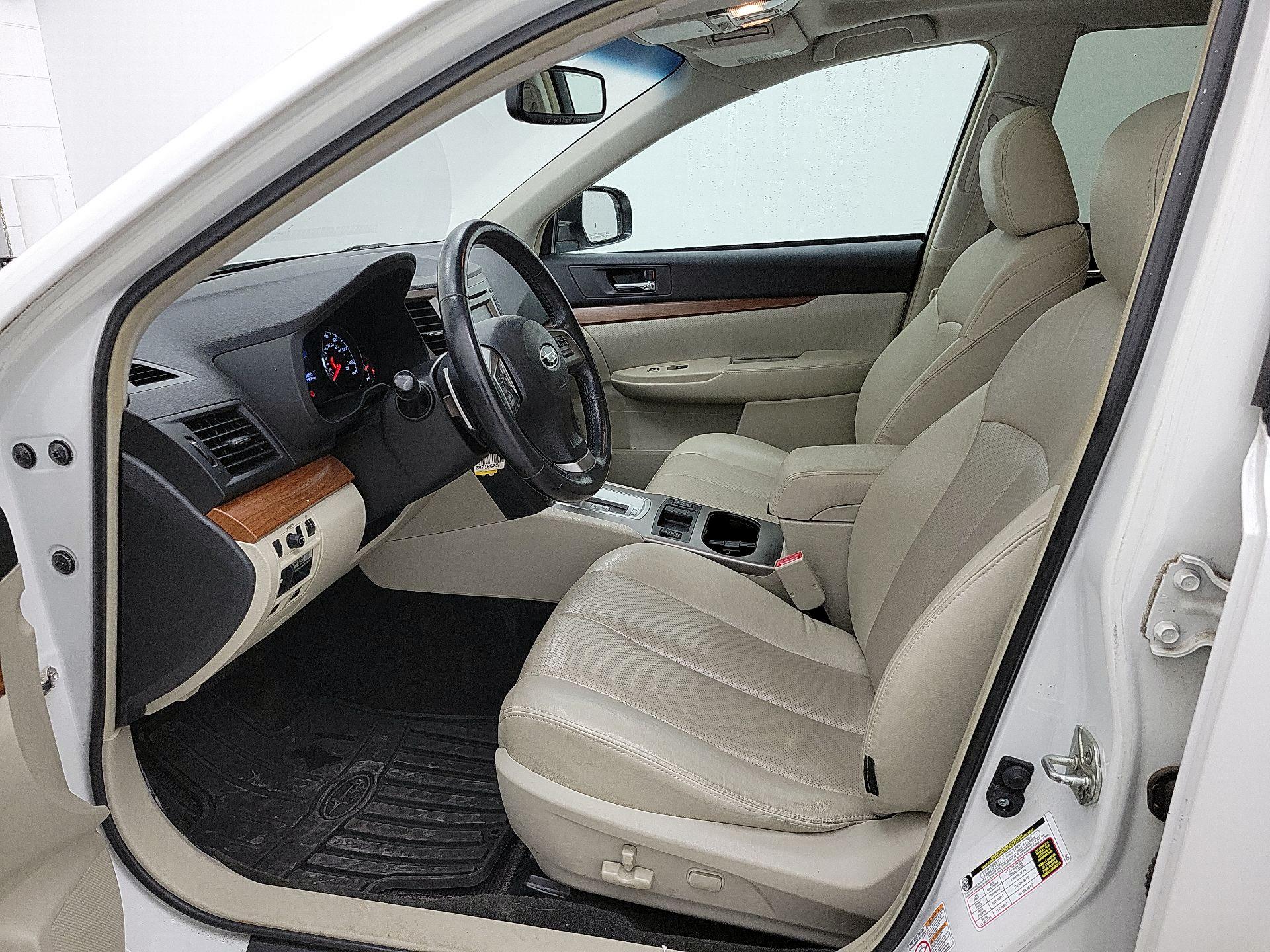 Thumbnail: 2014 Subaru Outback - 11