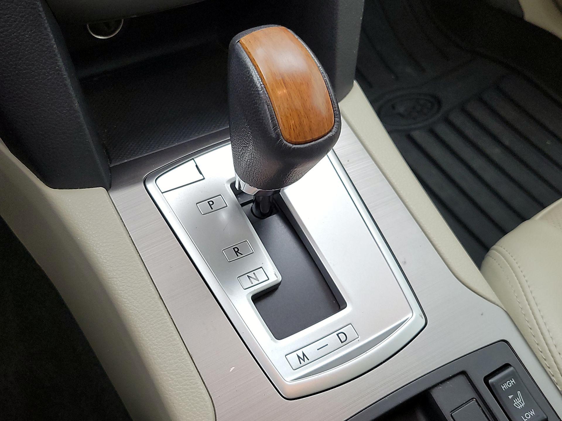 Thumbnail: 2014 Subaru Outback - 17