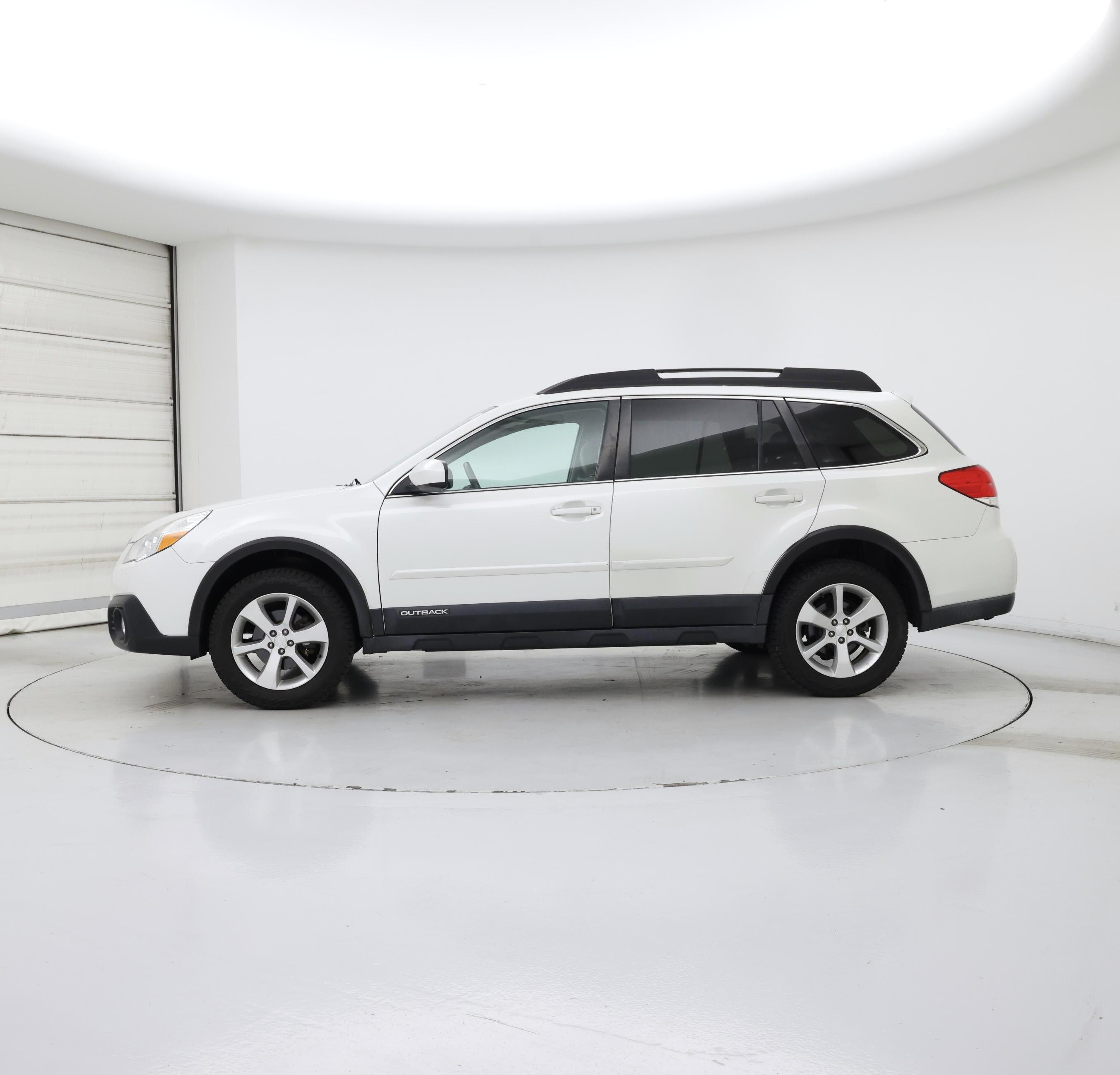 Thumbnail: 2014 Subaru Outback - 3