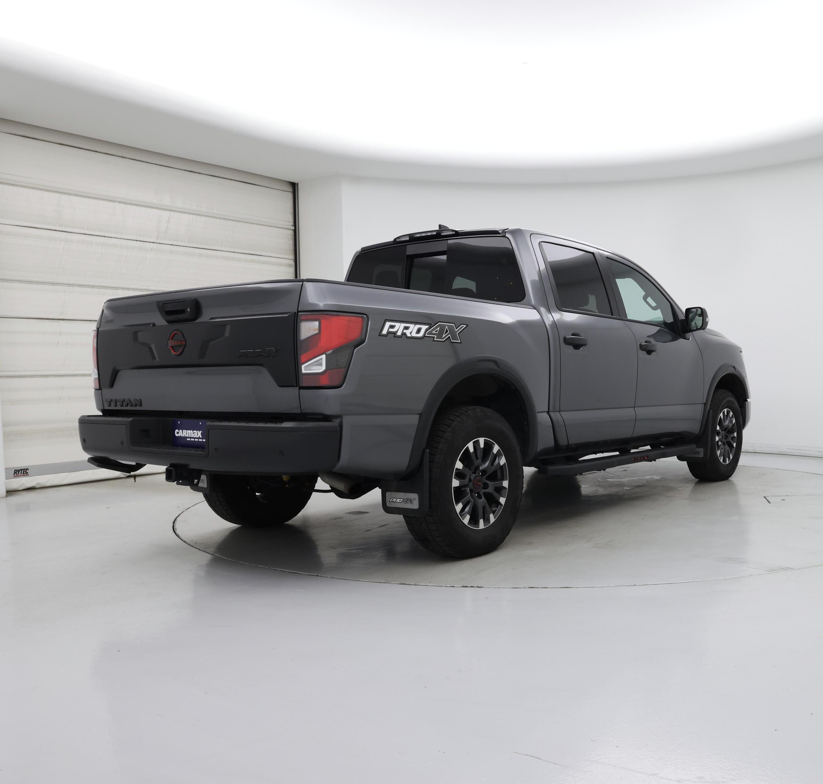 Thumbnail: 2023 Nissan Titan - 8