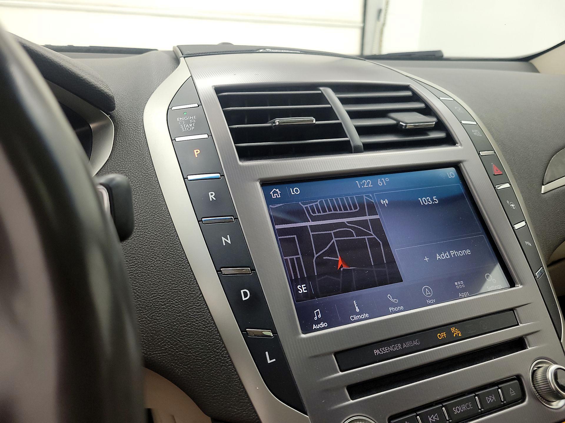 Thumbnail: 2019 Lincoln MKZ - 17