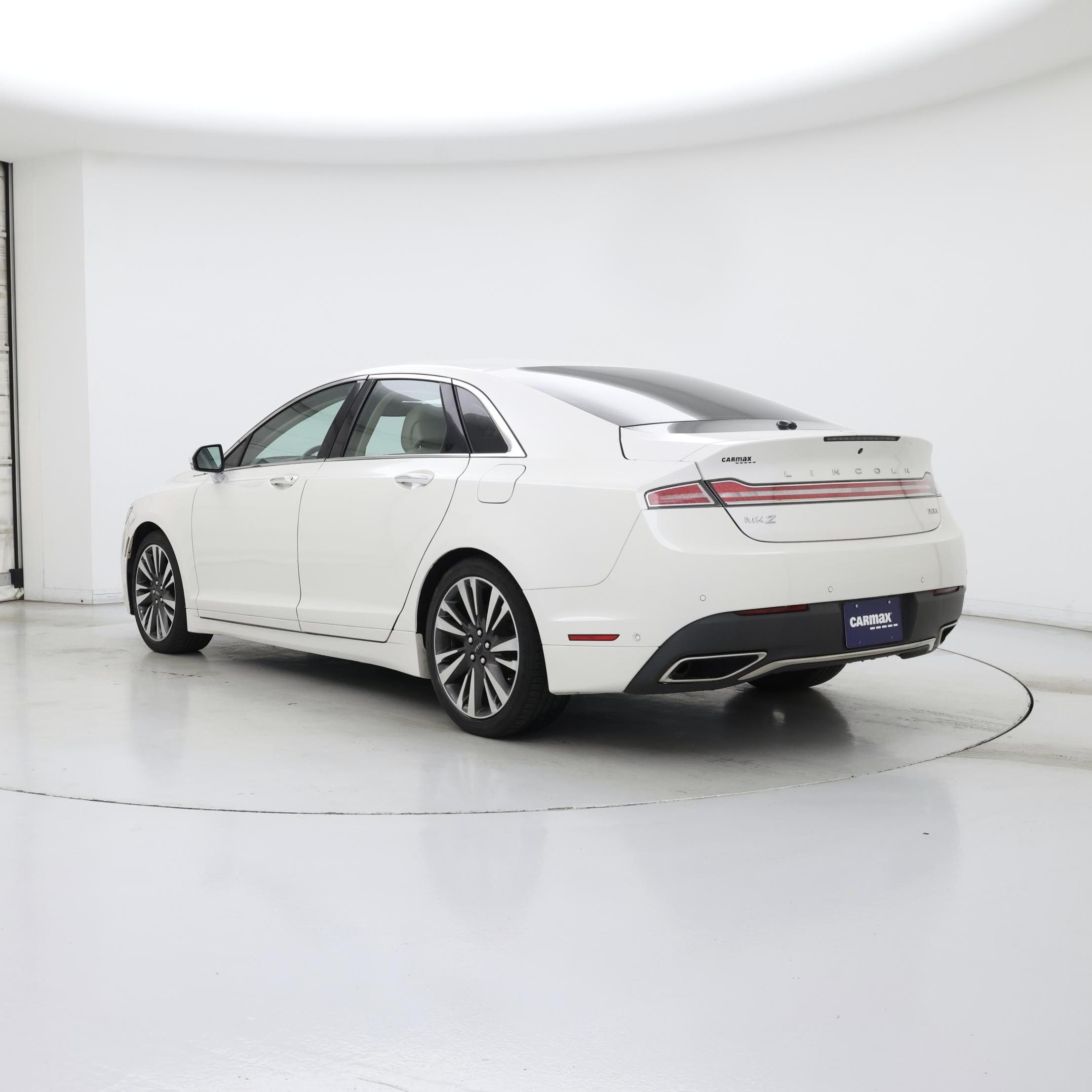 Thumbnail: 2019 Lincoln MKZ - 2