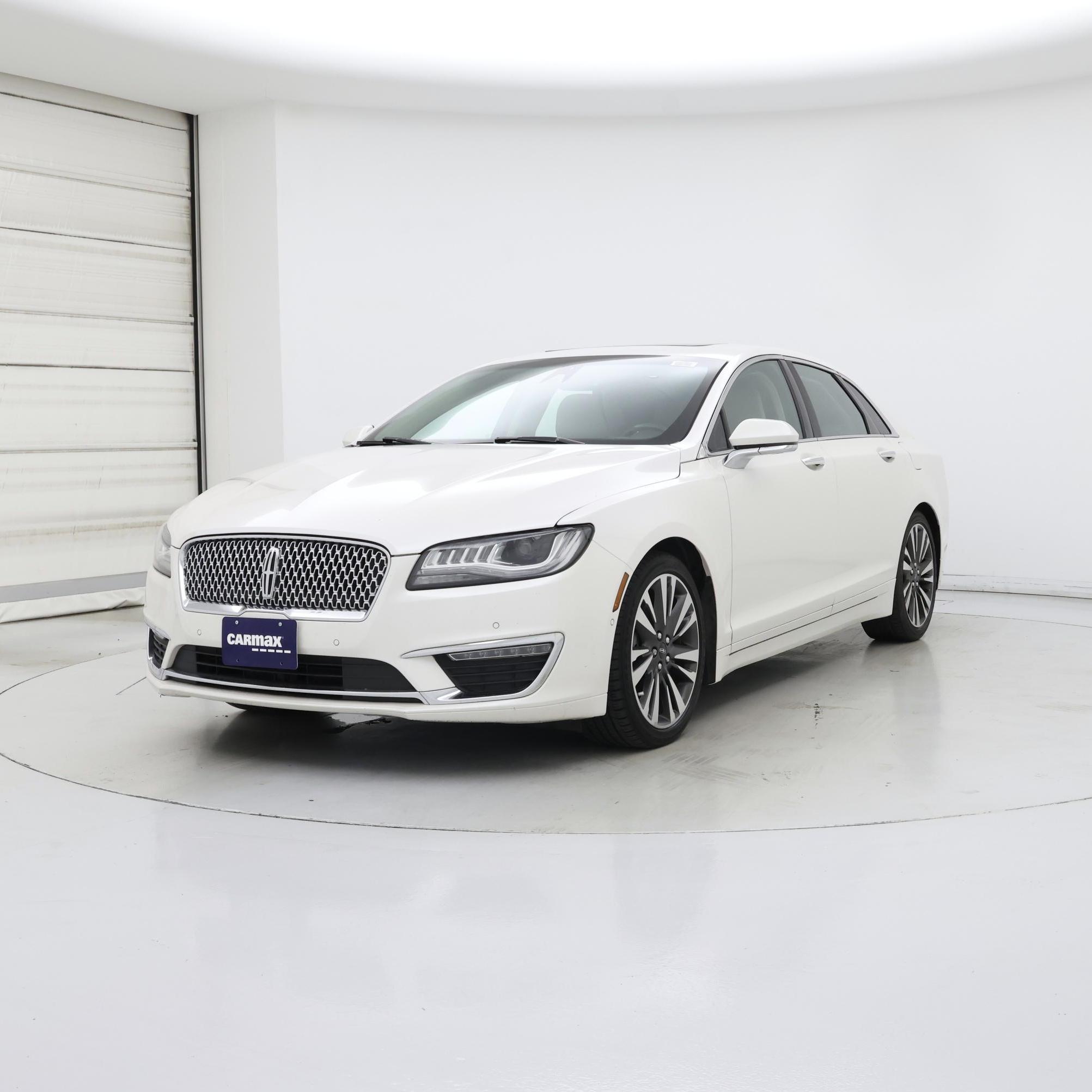 Thumbnail: 2019 Lincoln MKZ - 4