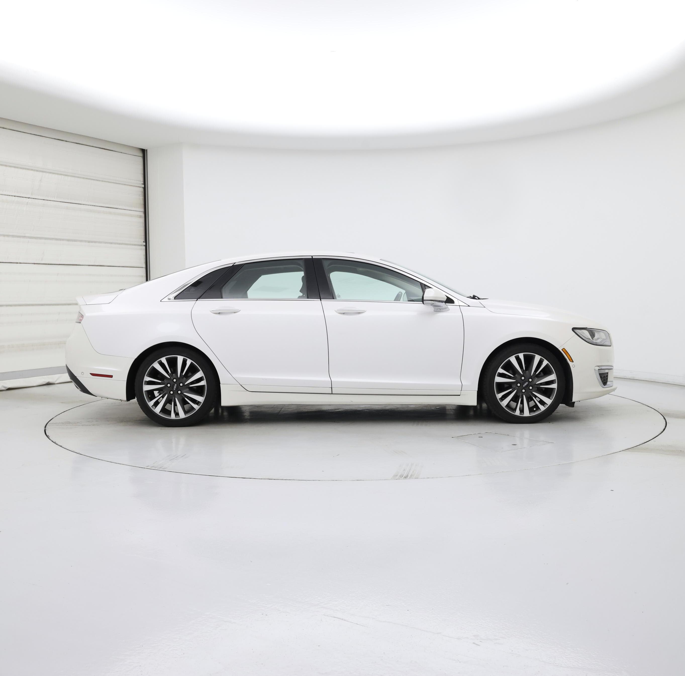 Thumbnail: 2019 Lincoln MKZ - 7