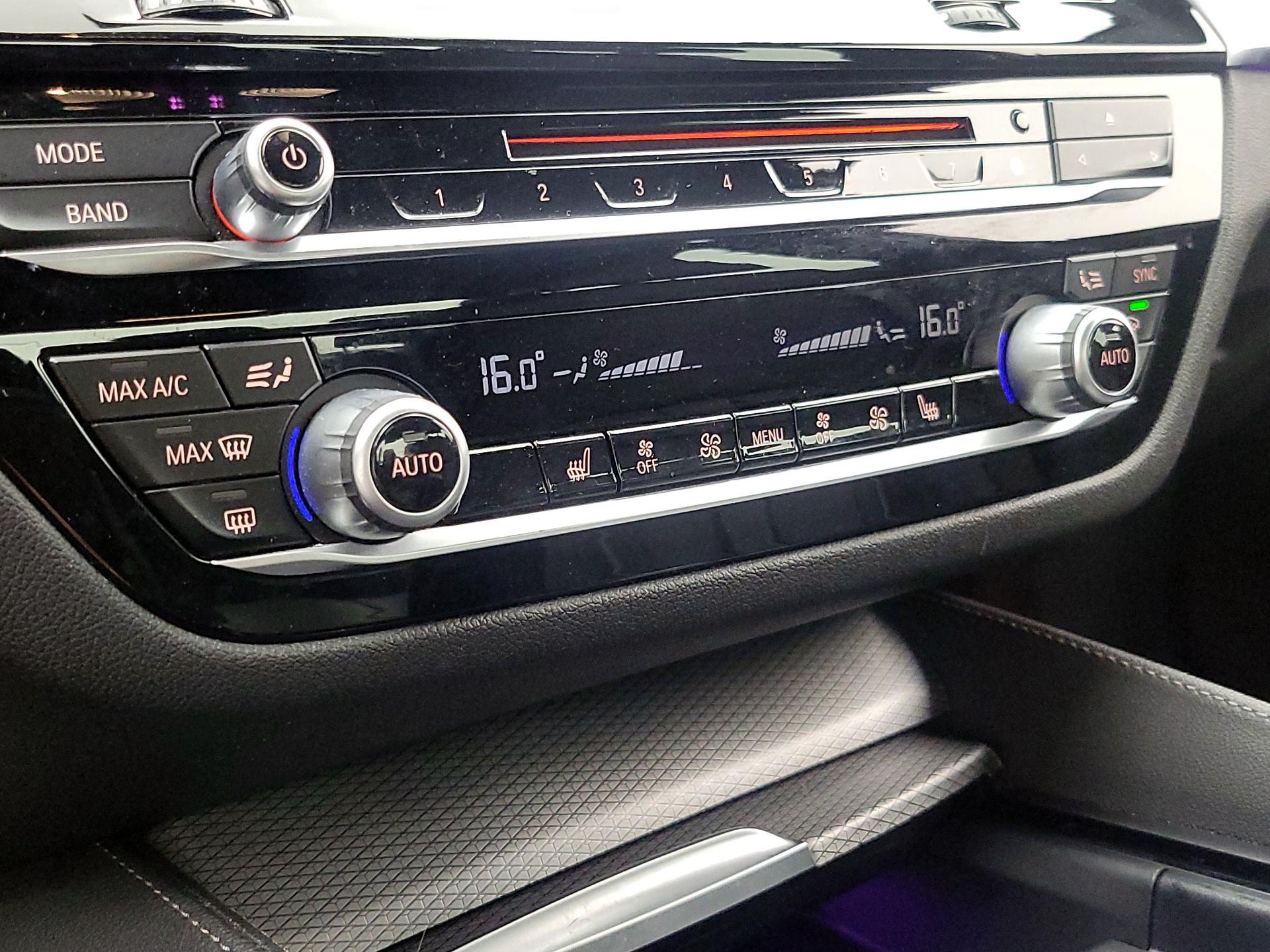 Thumbnail: 2019 BMW 5 Series - 17