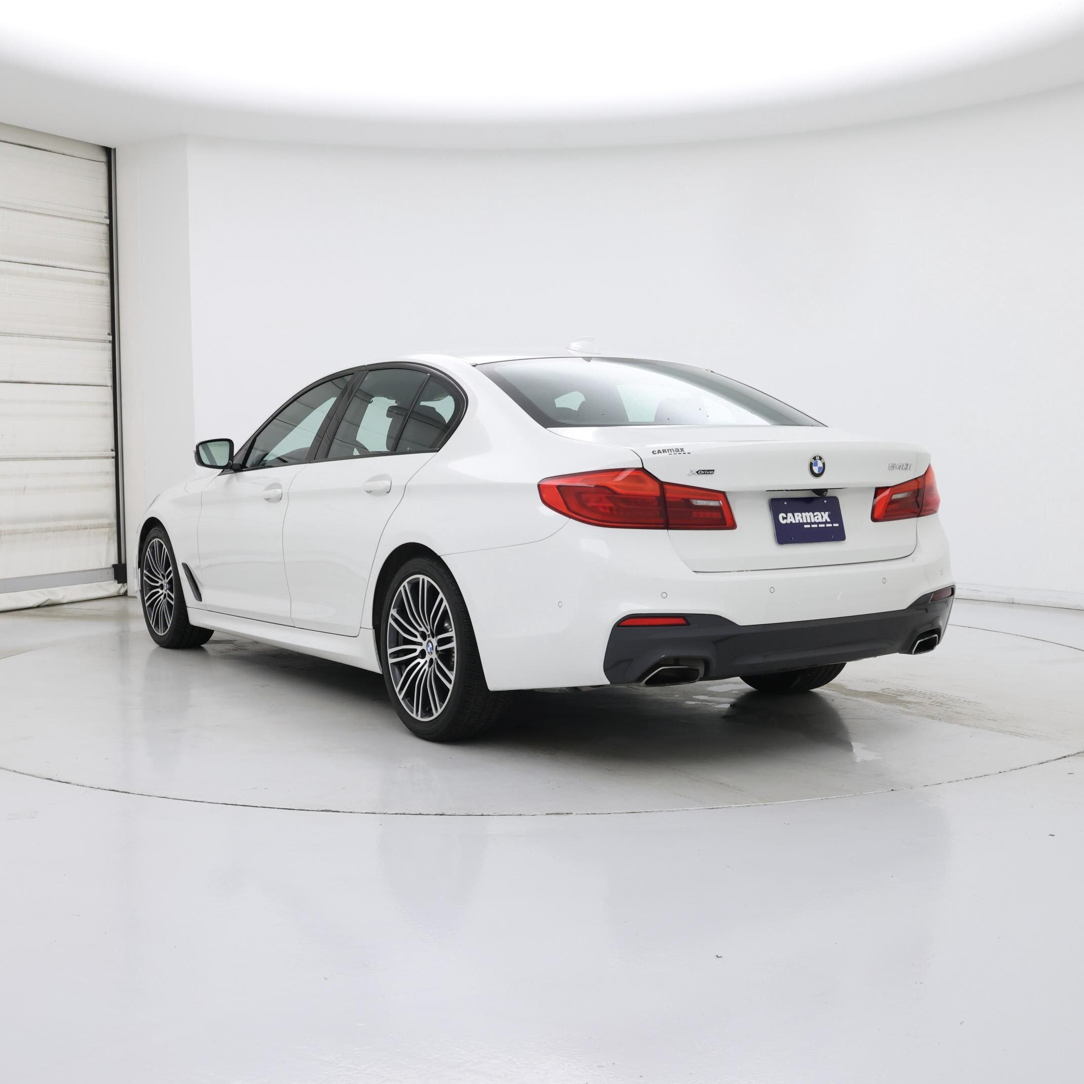 Thumbnail: 2019 BMW 5 Series - 2