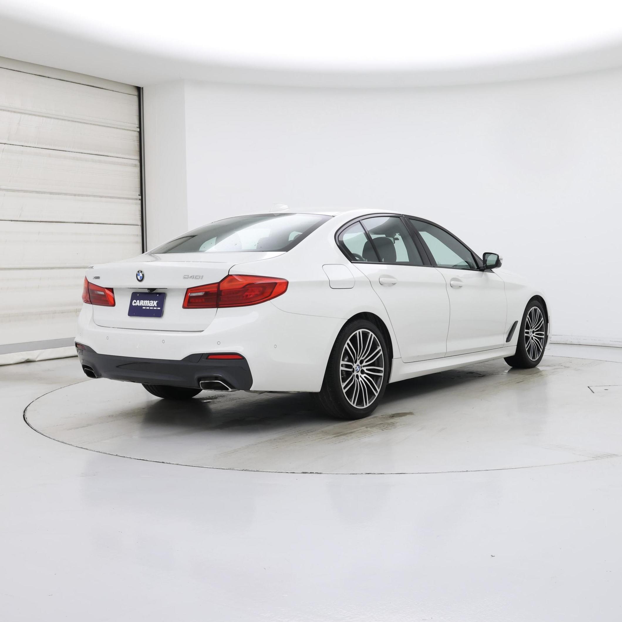 Thumbnail: 2019 BMW 5 Series - 8