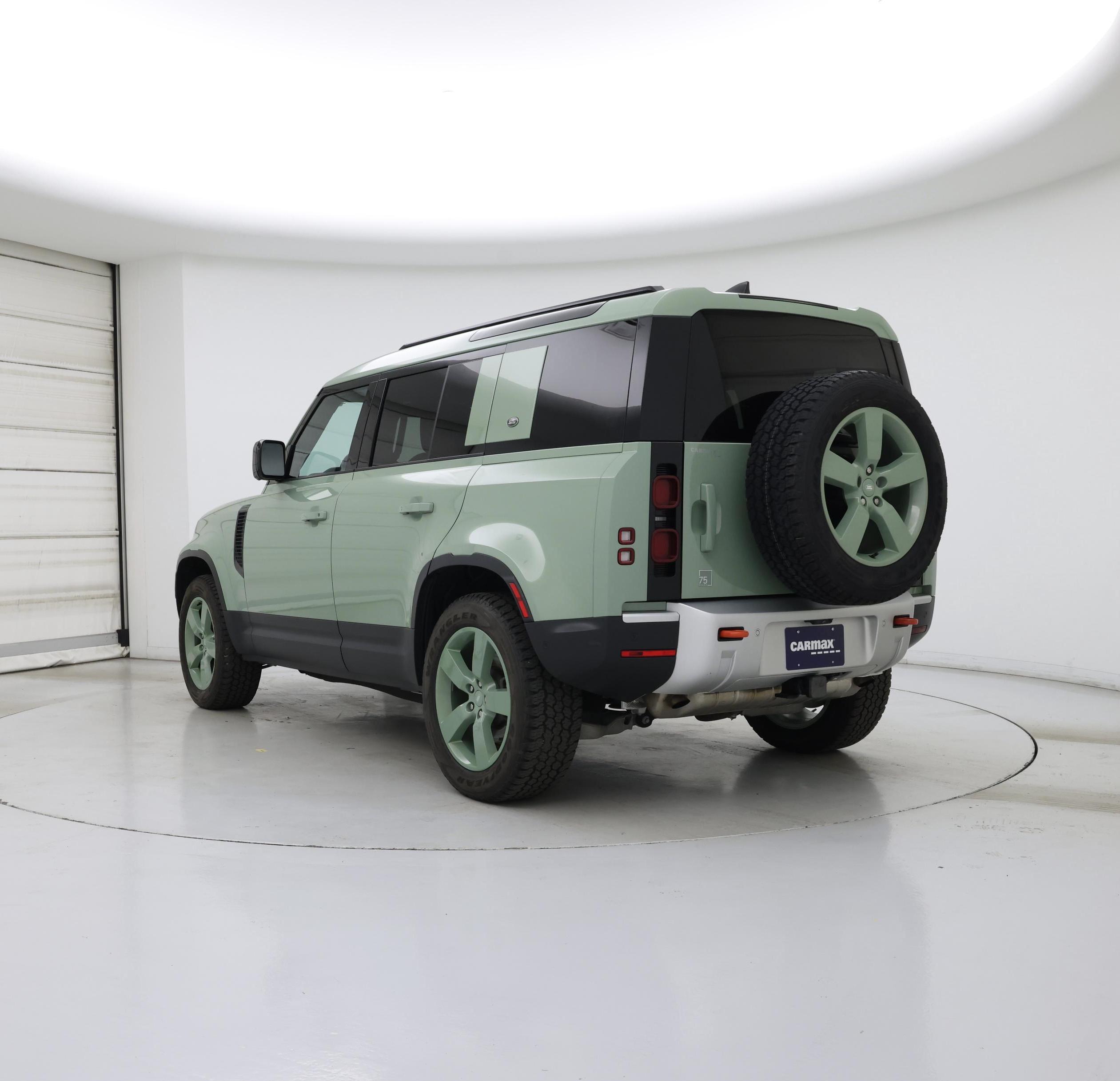 Thumbnail: 2023 Land Rover Defender - 2