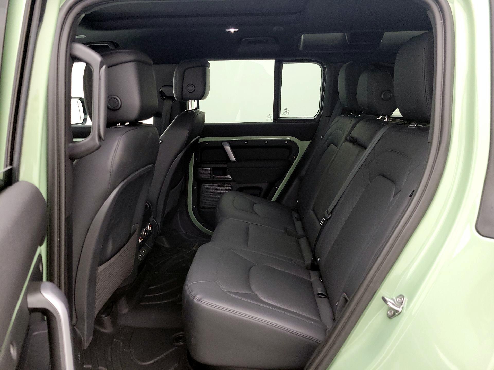 Thumbnail: 2023 Land Rover Defender - 19
