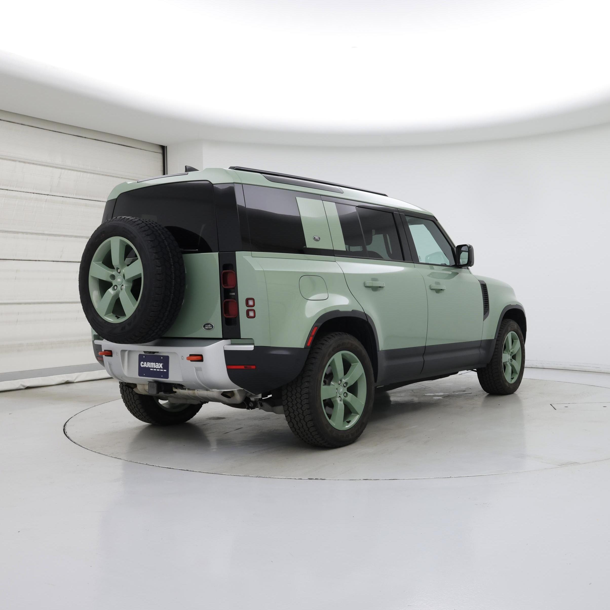 Thumbnail: 2023 Land Rover Defender - 8