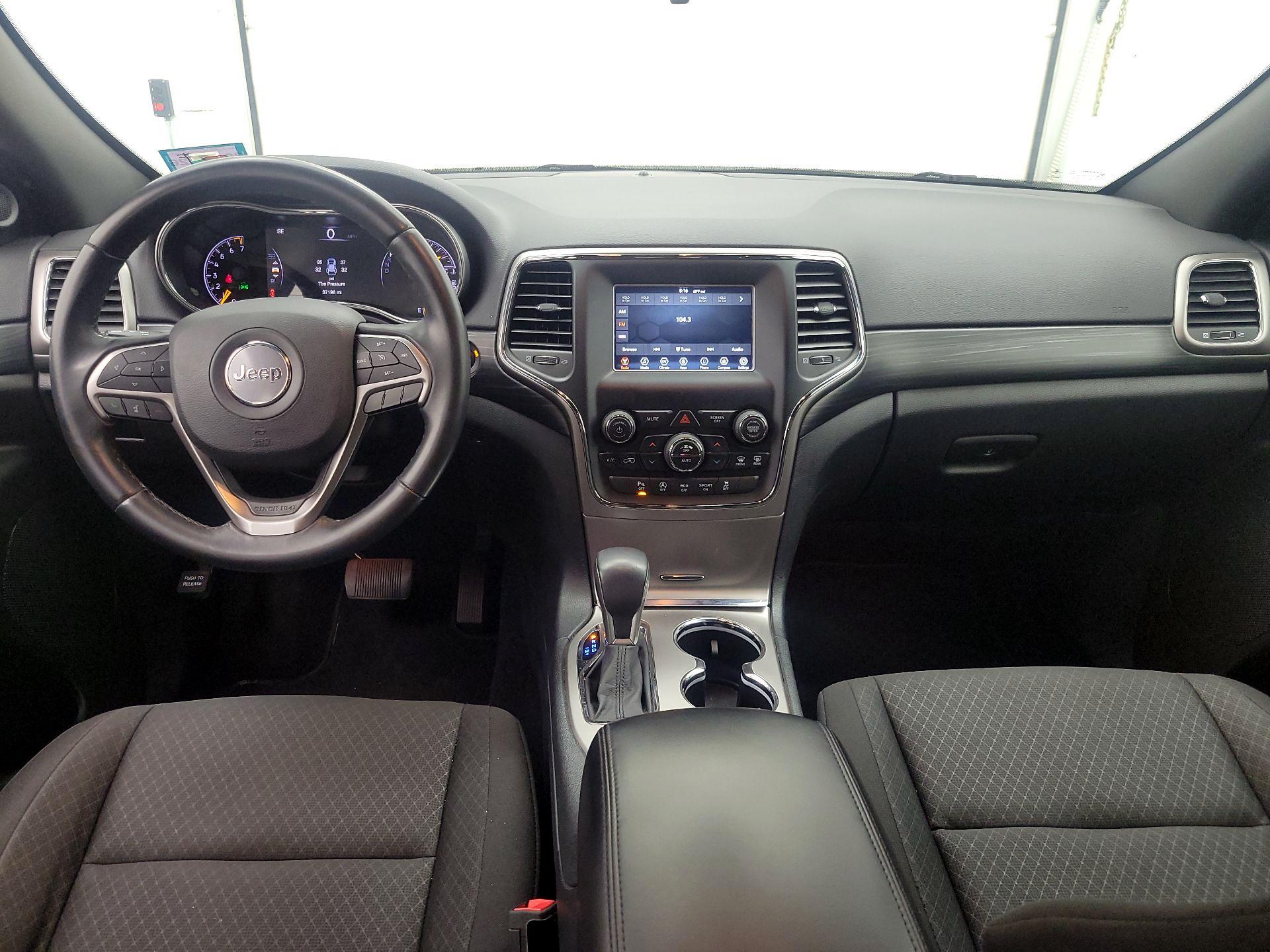 Thumbnail: 2019 Jeep Grand Cherokee - 9