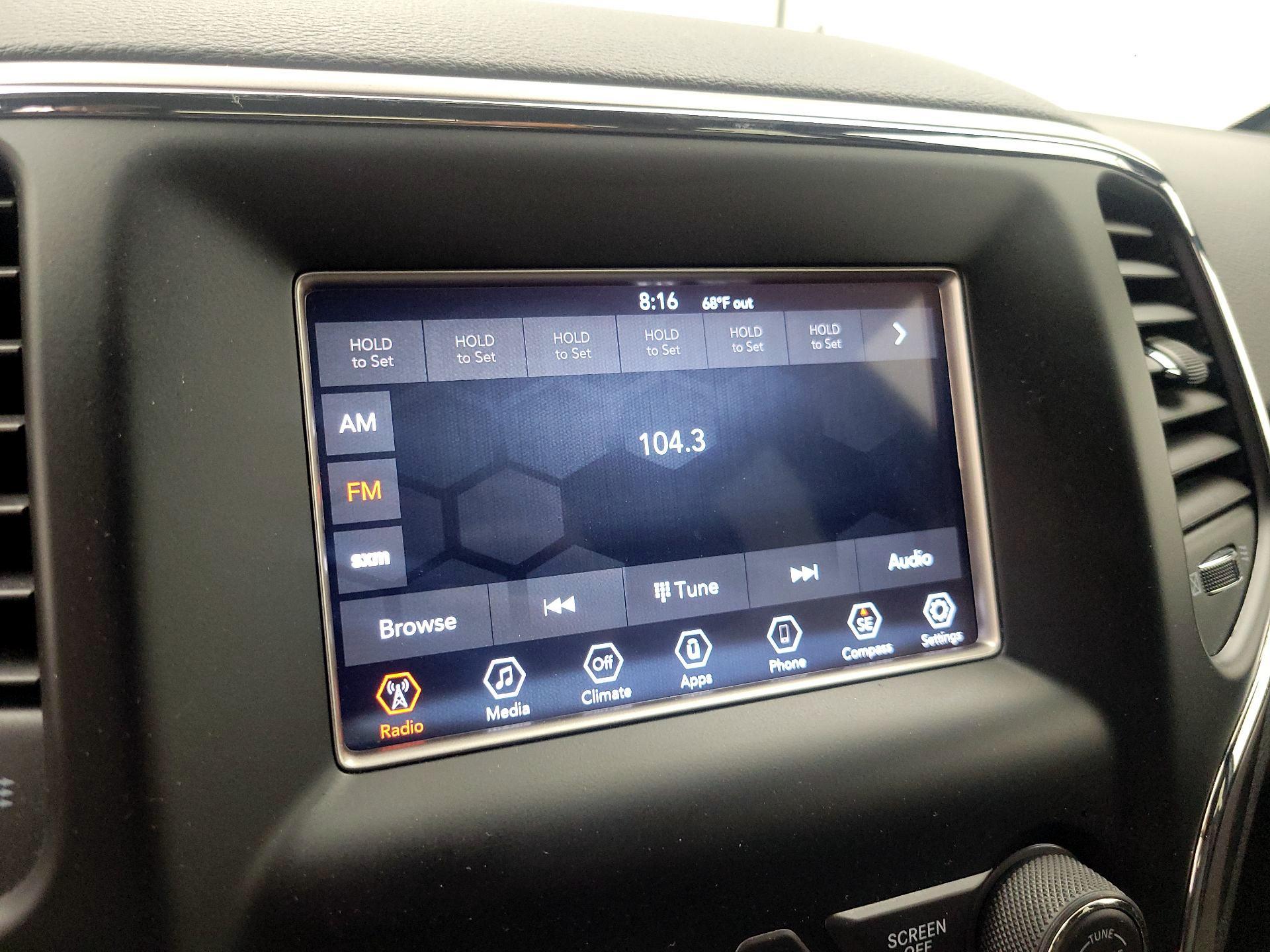 Thumbnail: 2019 Jeep Grand Cherokee - 15