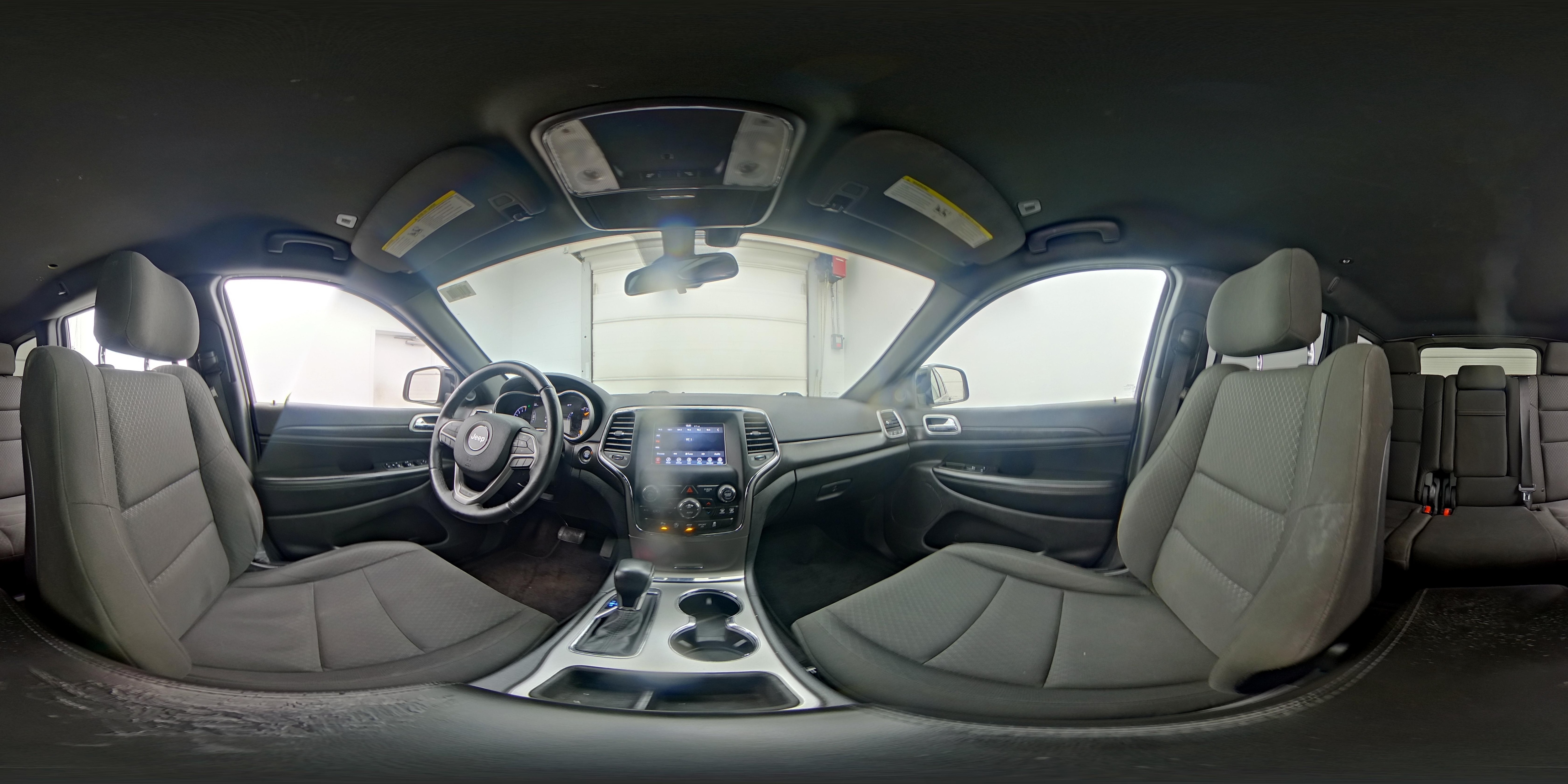 2018 Jeep Grand Cherokee Laredo E - Photo 24