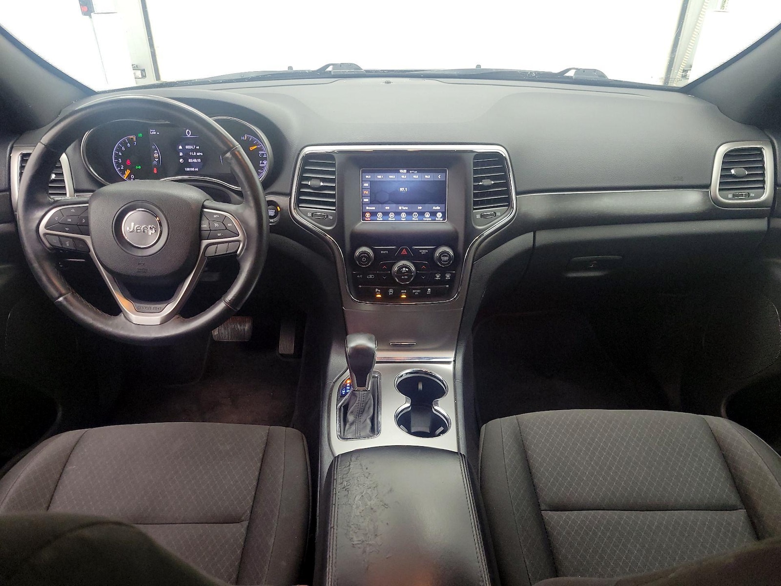 2018 Jeep Grand Cherokee Laredo E - Photo 10