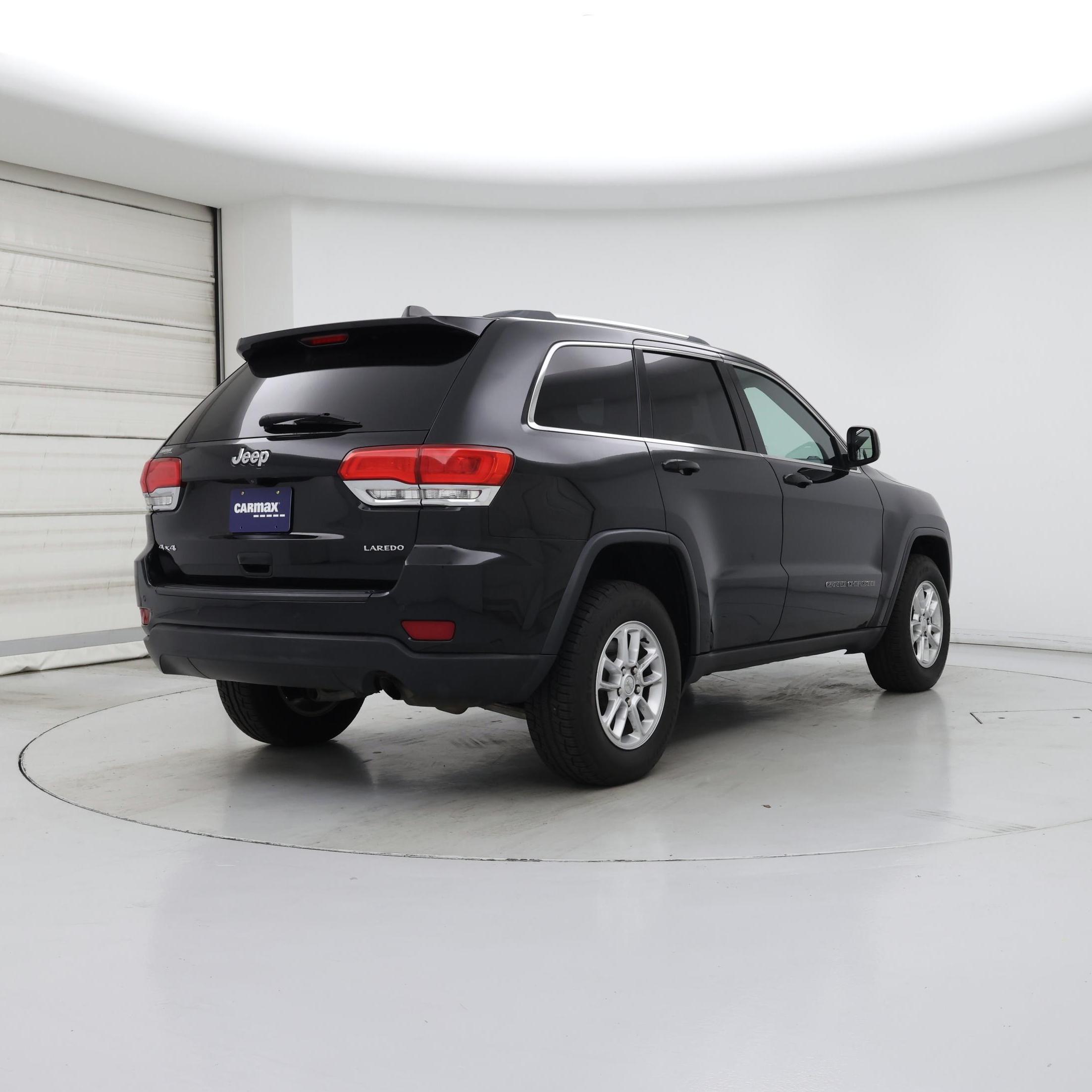 Thumbnail: 2018 Jeep Grand Cherokee - 8