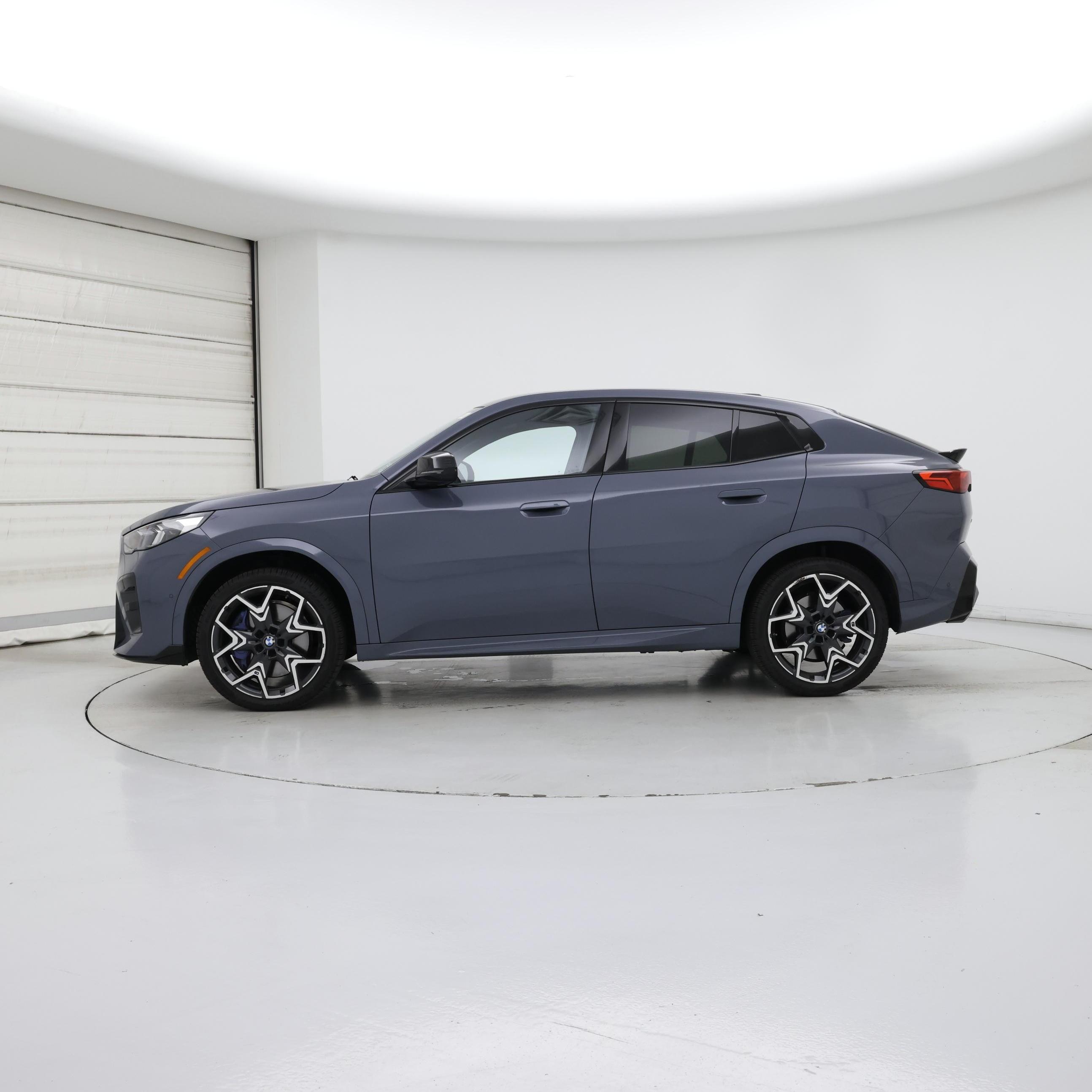 Thumbnail: 2025 BMW X2 - 3