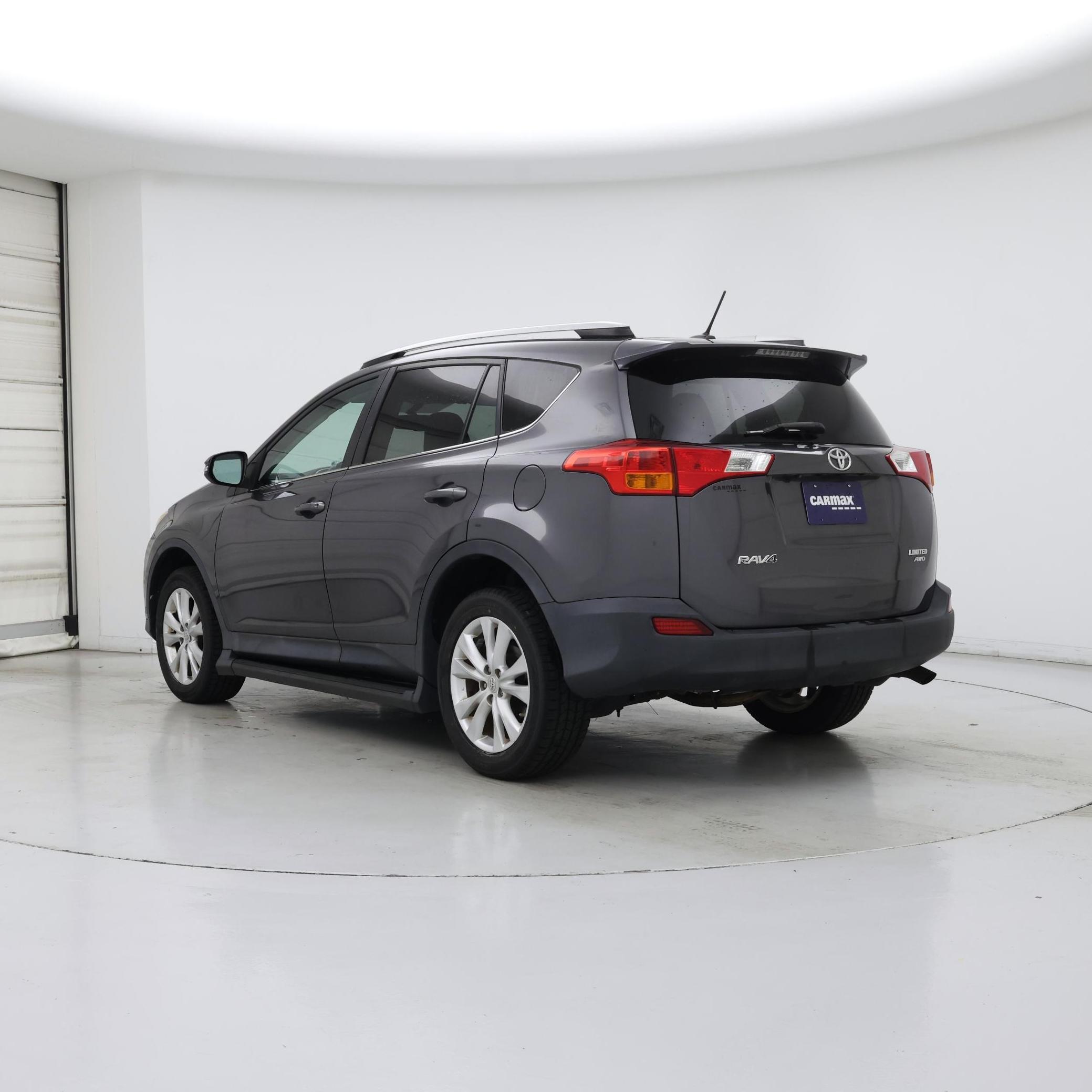 Thumbnail: 2015 Toyota RAV4 - 2