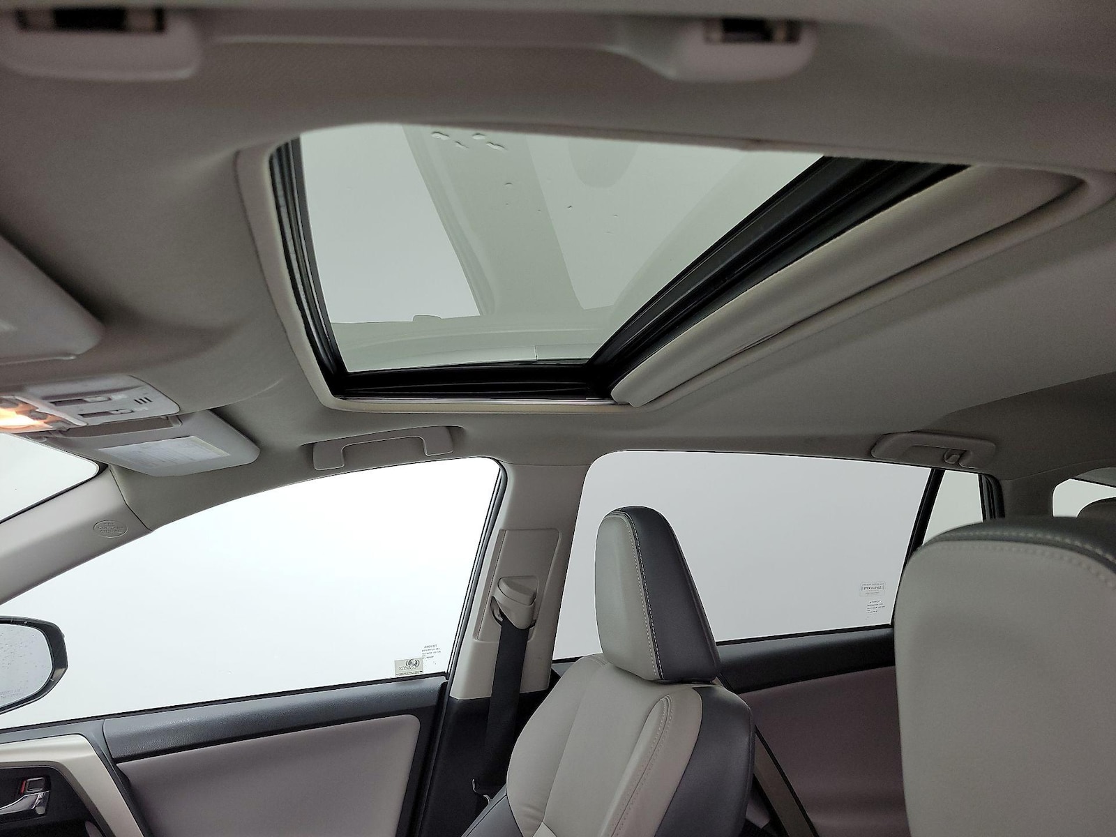 2015 Toyota RAV4 Limited - Photo 20