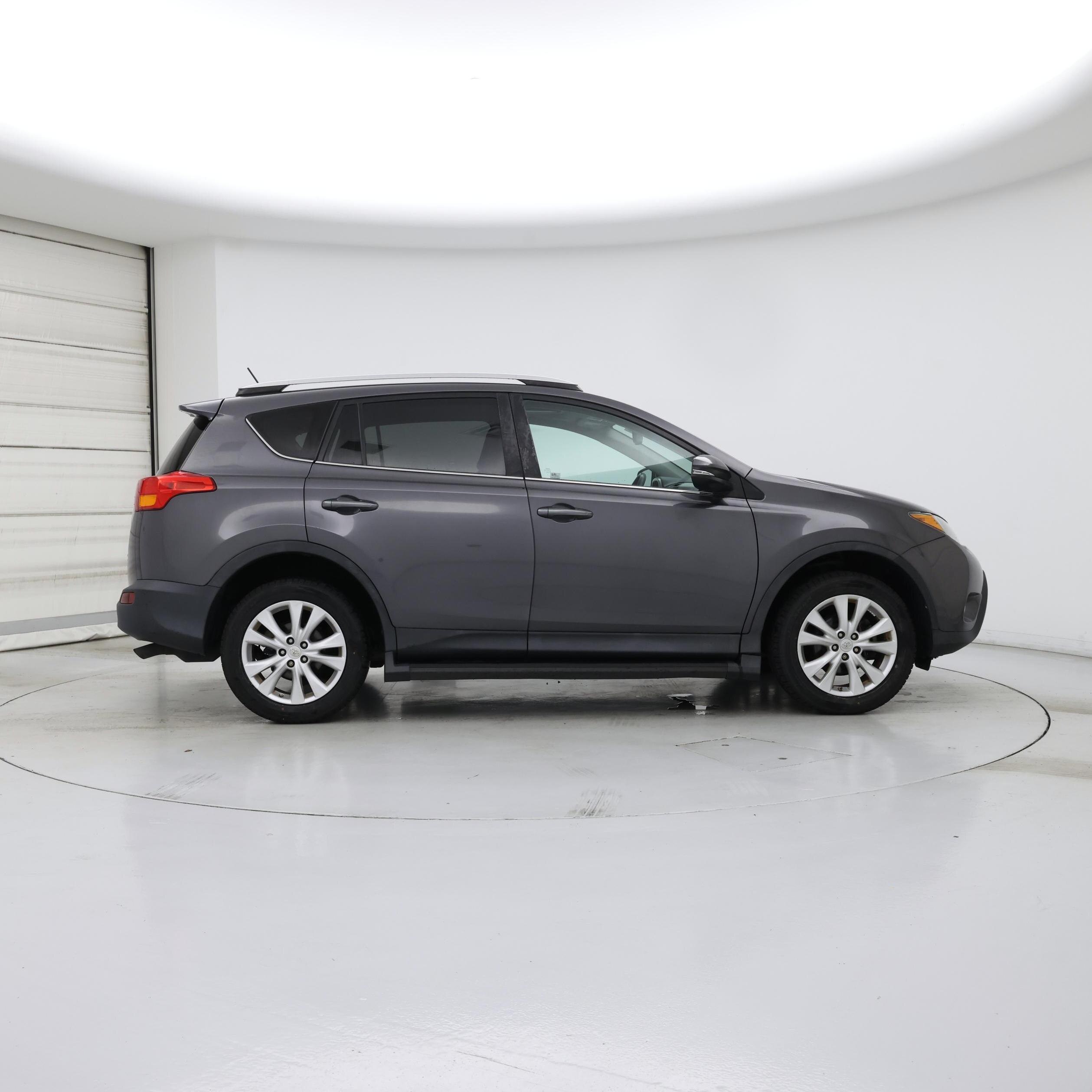 Thumbnail: 2015 Toyota RAV4 - 7
