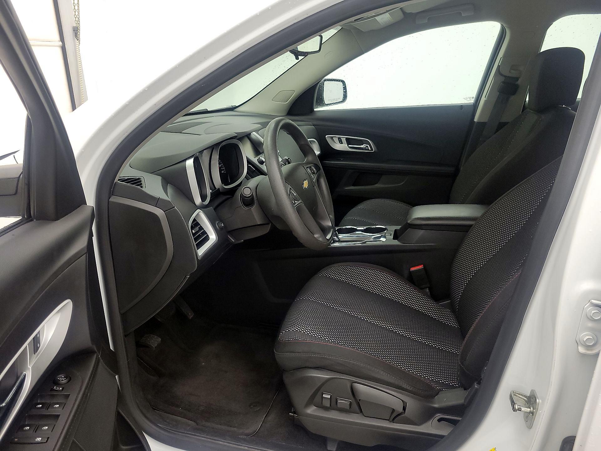 Thumbnail: 2016 Chevrolet Equinox - 11