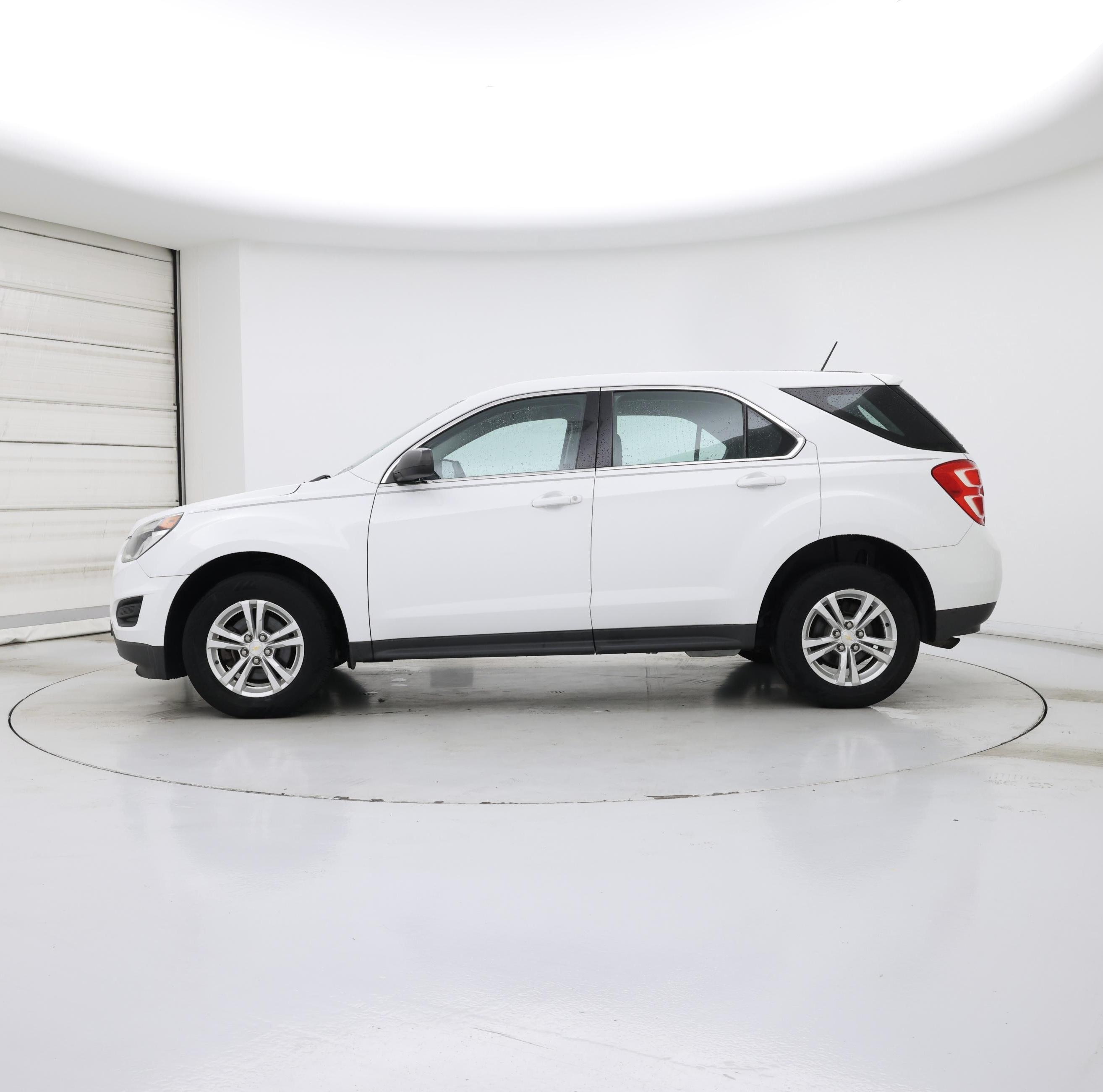Thumbnail: 2016 Chevrolet Equinox - 3