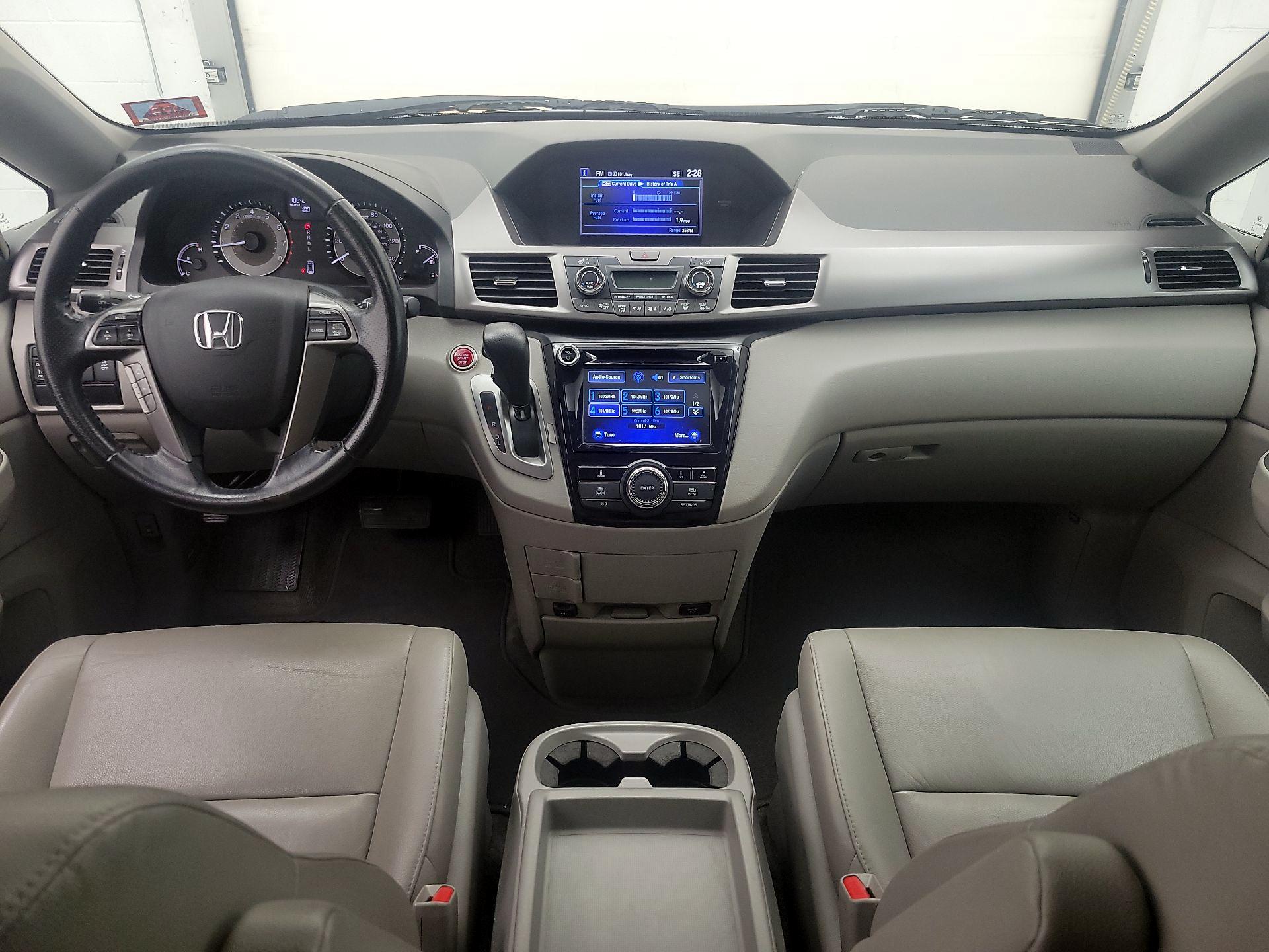 Thumbnail: 2015 Honda Odyssey - 9