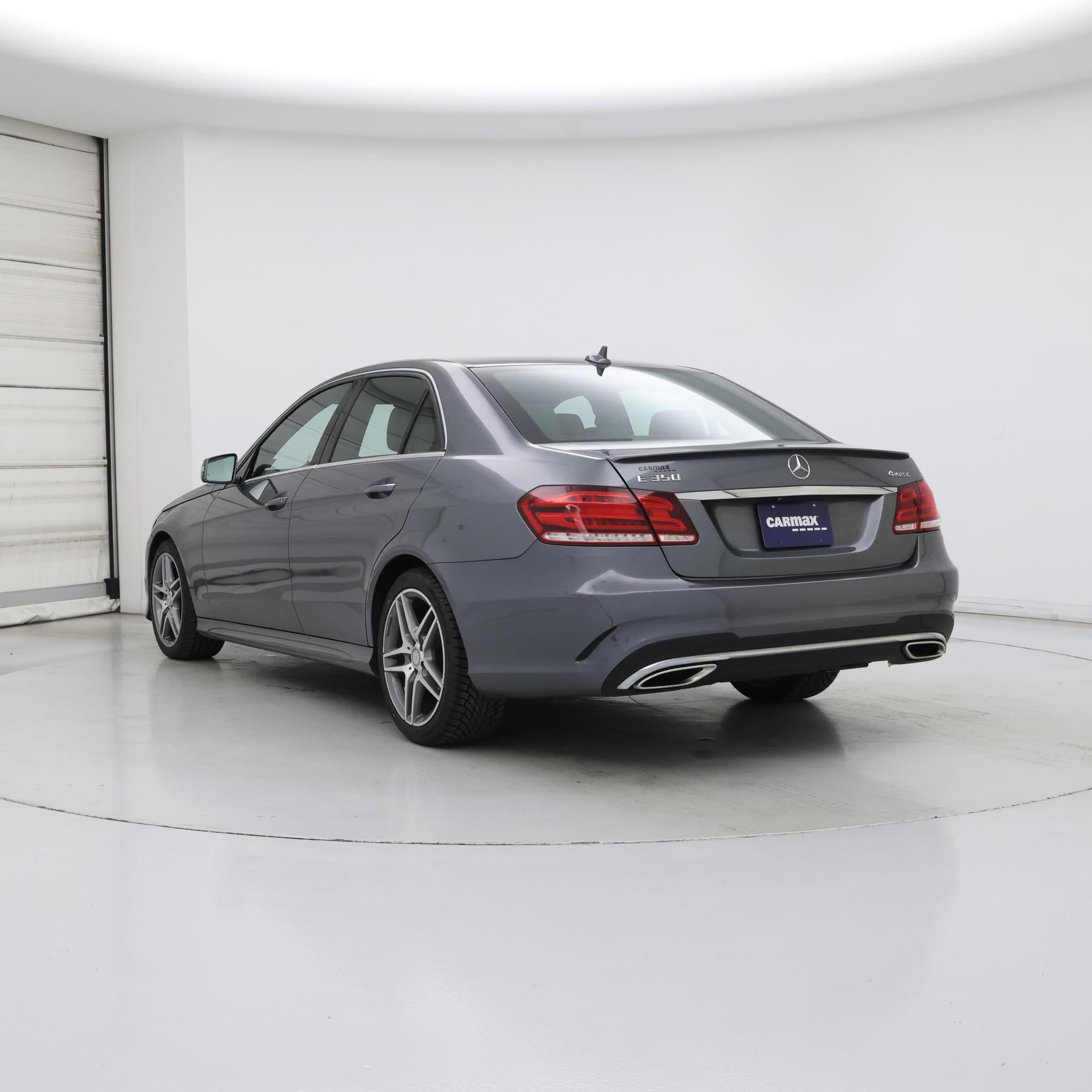 Thumbnail: 2016 Mercedes-Benz E-Class - 2