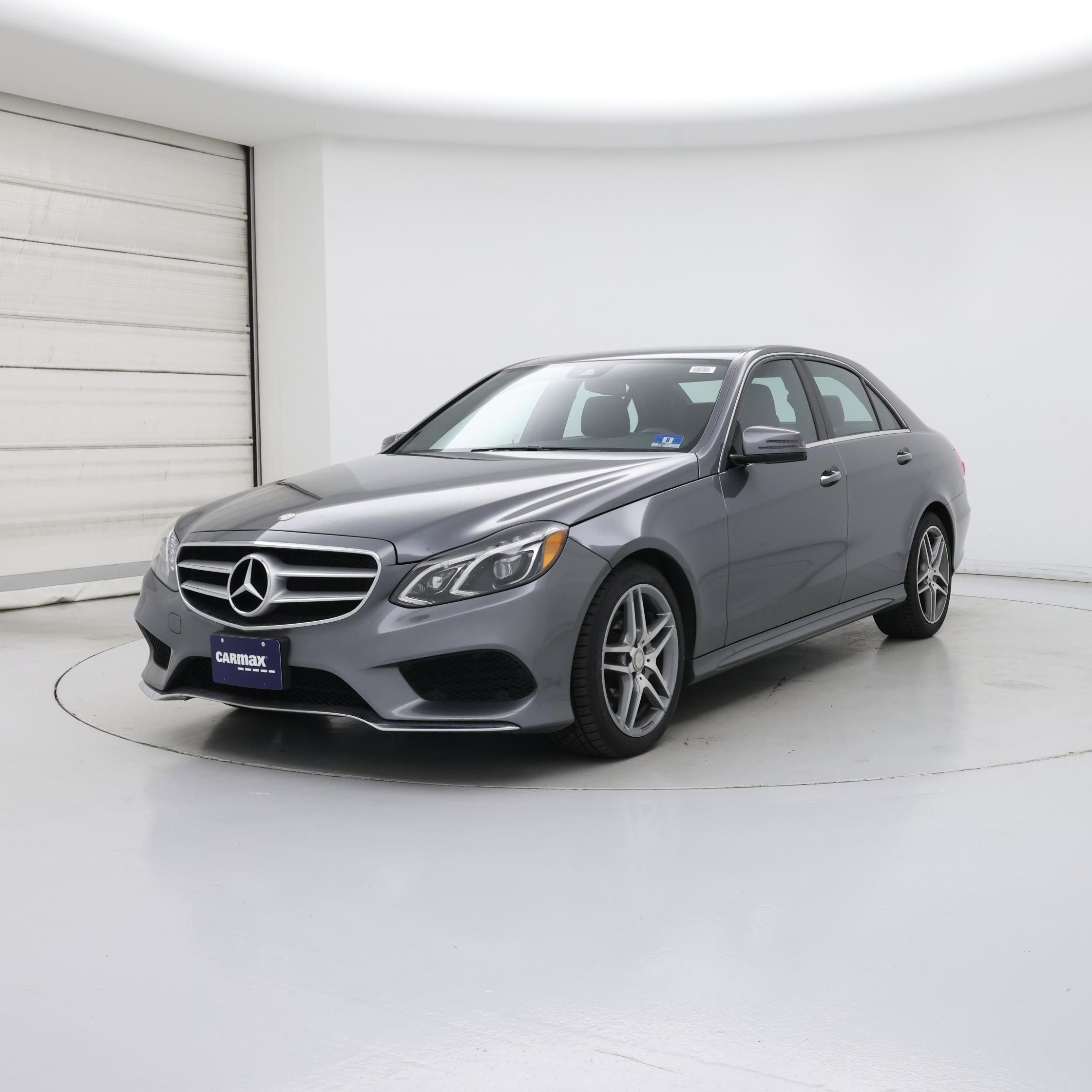 Thumbnail: 2016 Mercedes-Benz E-Class - 4