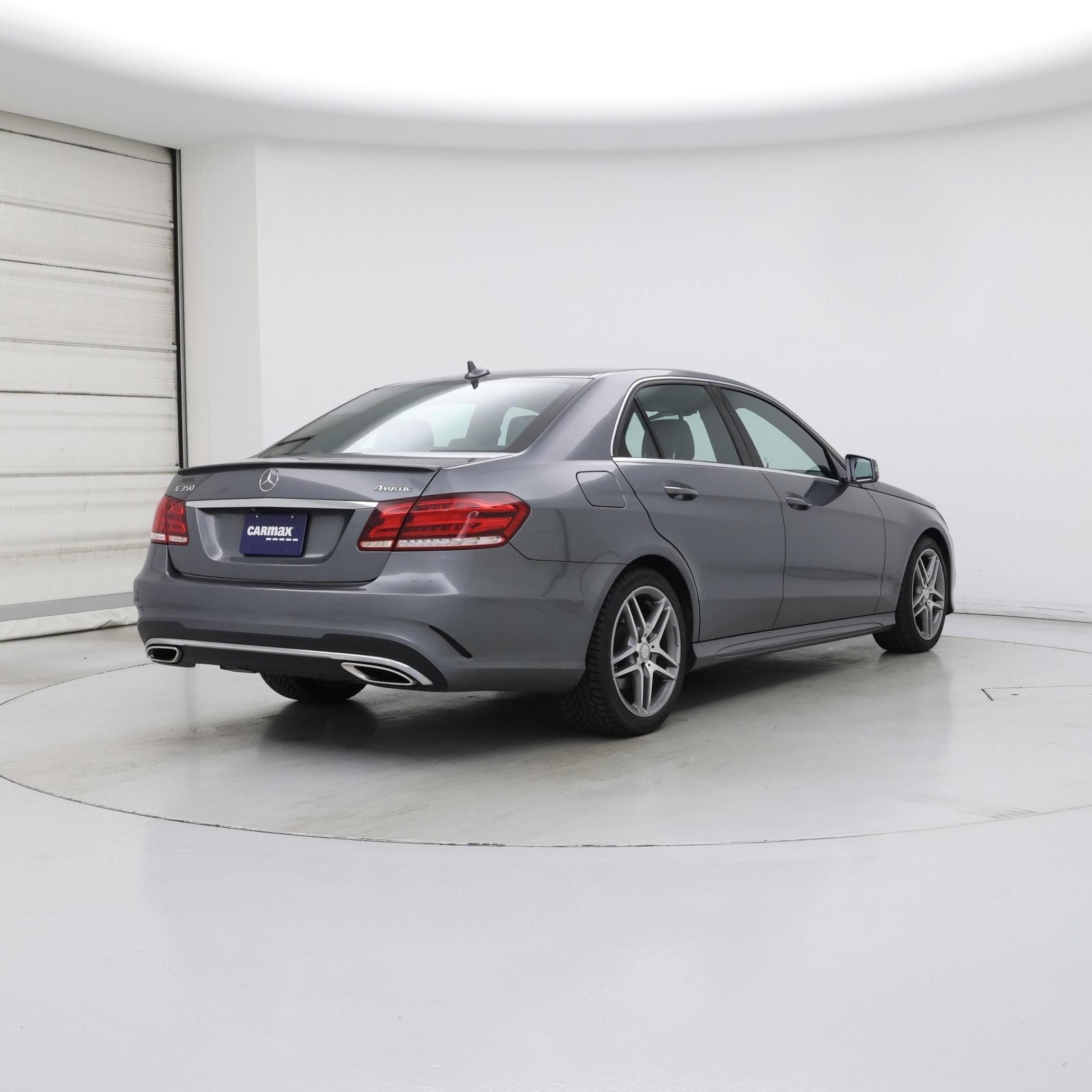 Thumbnail: 2016 Mercedes-Benz E-Class - 8