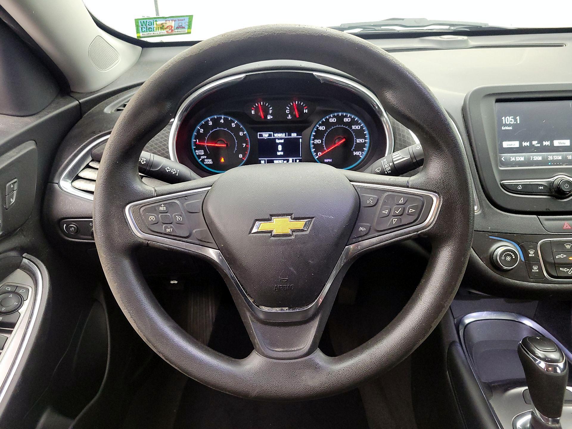 Thumbnail: 2018 Chevrolet Malibu - 10