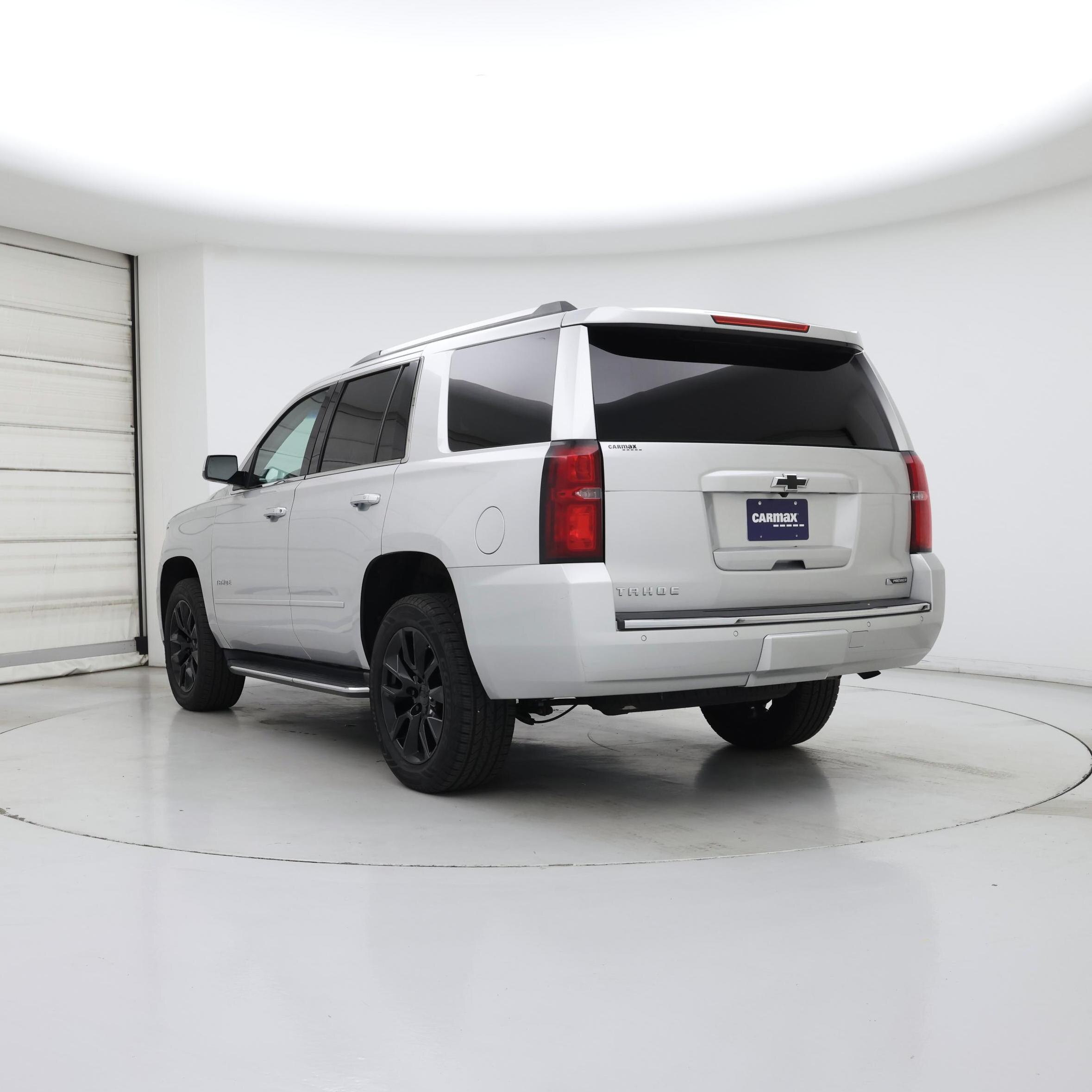 Thumbnail: 2018 Chevrolet Tahoe - 2