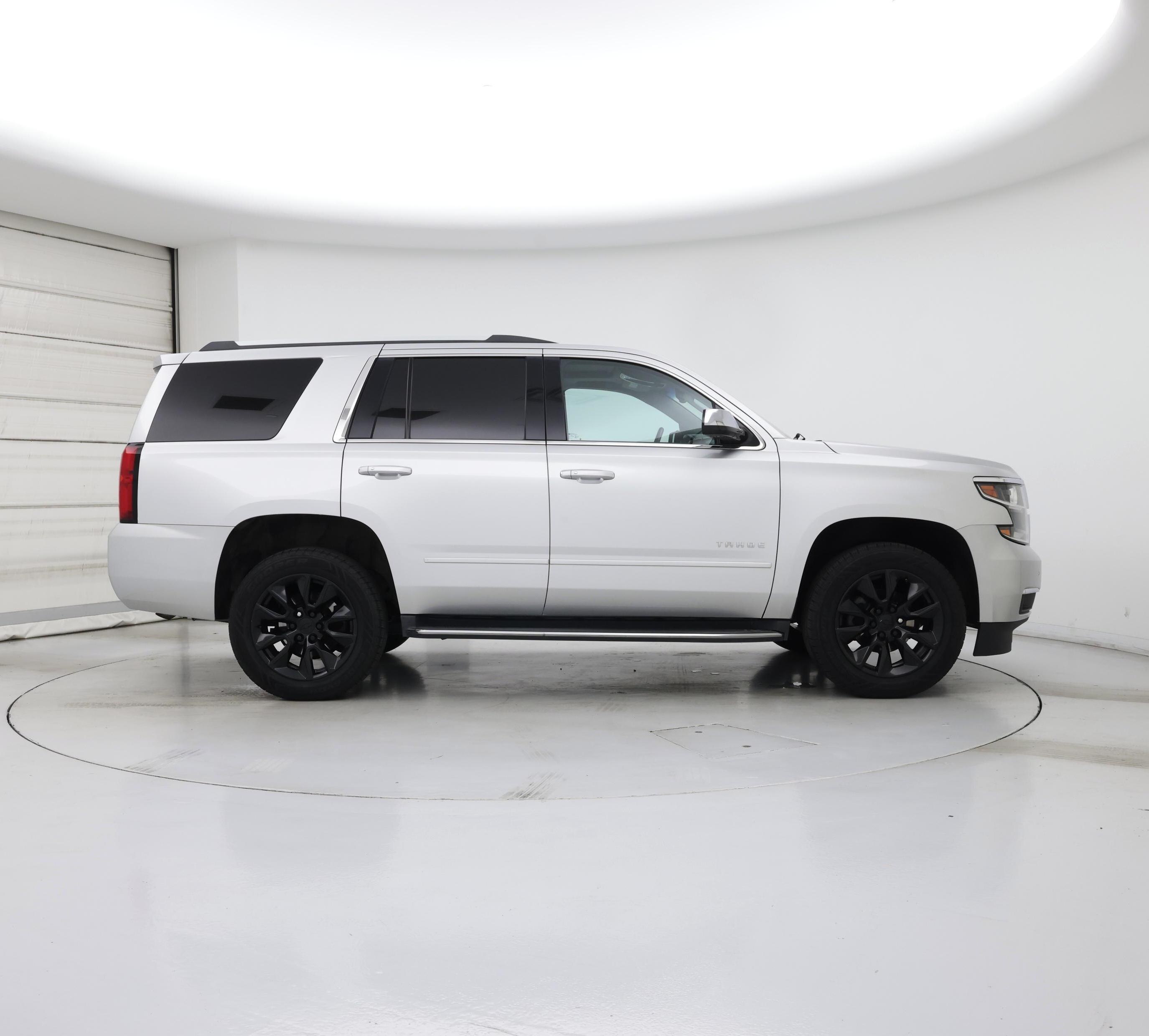 Thumbnail: 2018 Chevrolet Tahoe - 7