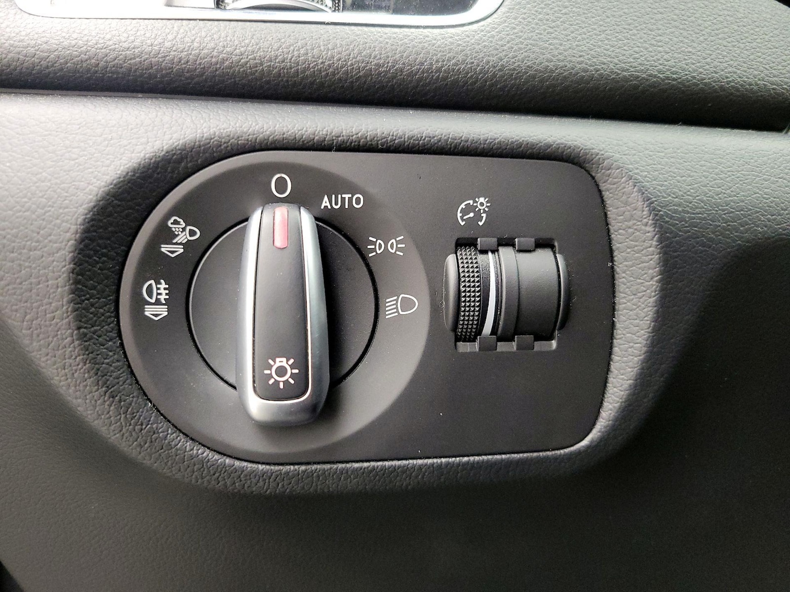 2016 Audi Q3 Premium Plus - Photo 14