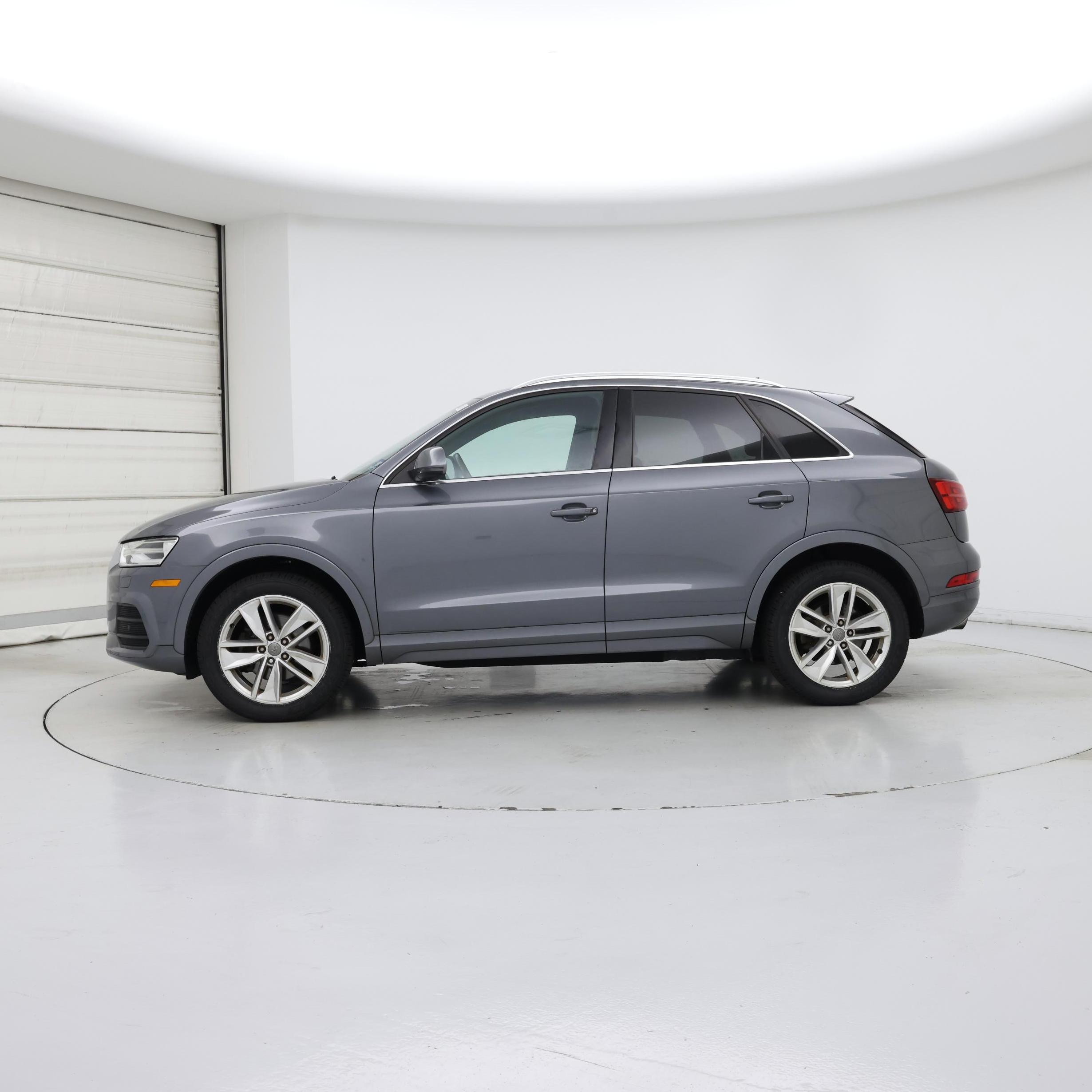 Thumbnail: 2016 Audi Q3 - 3