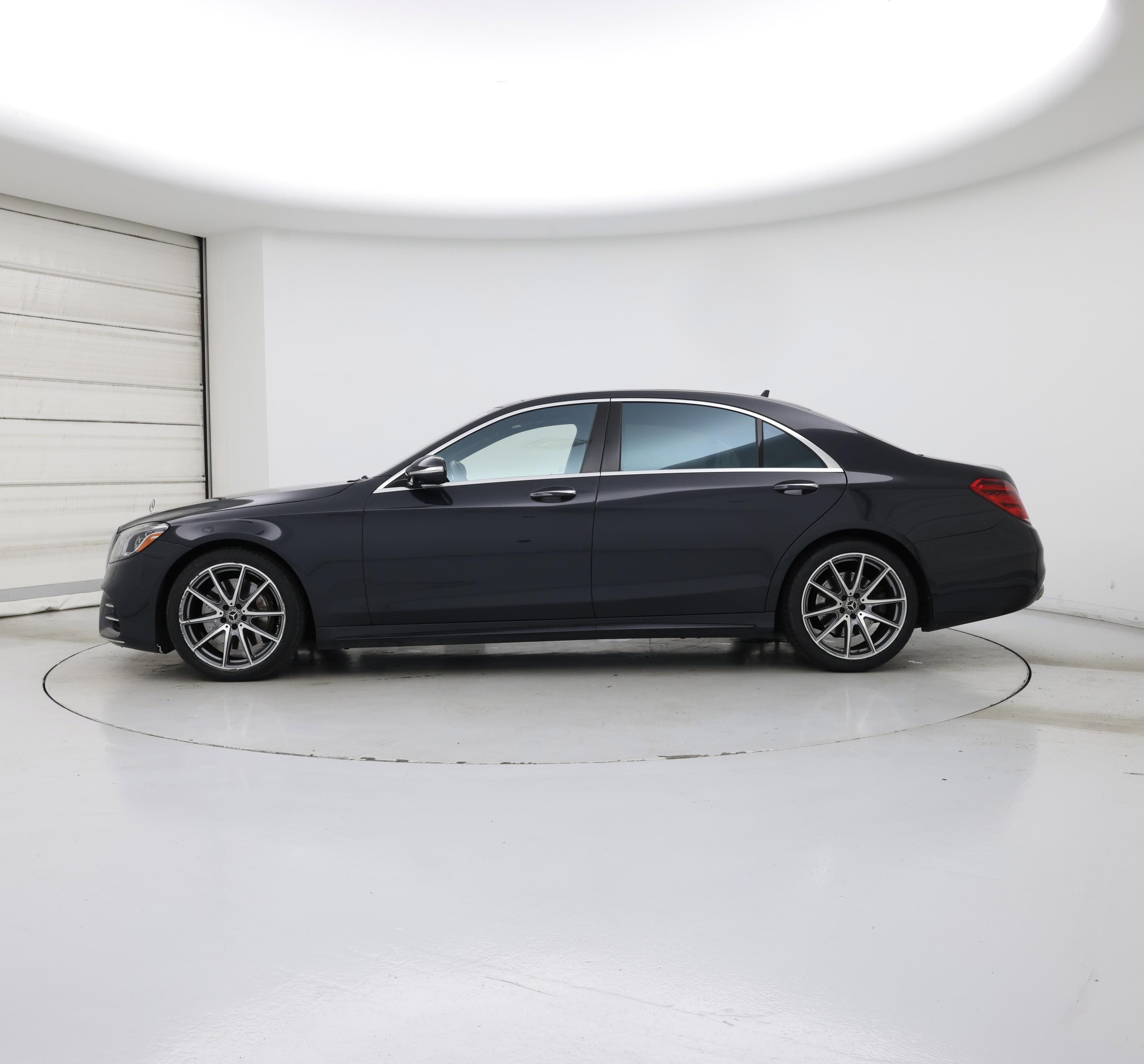 Thumbnail: 2018 Mercedes-Benz S-Class - 3