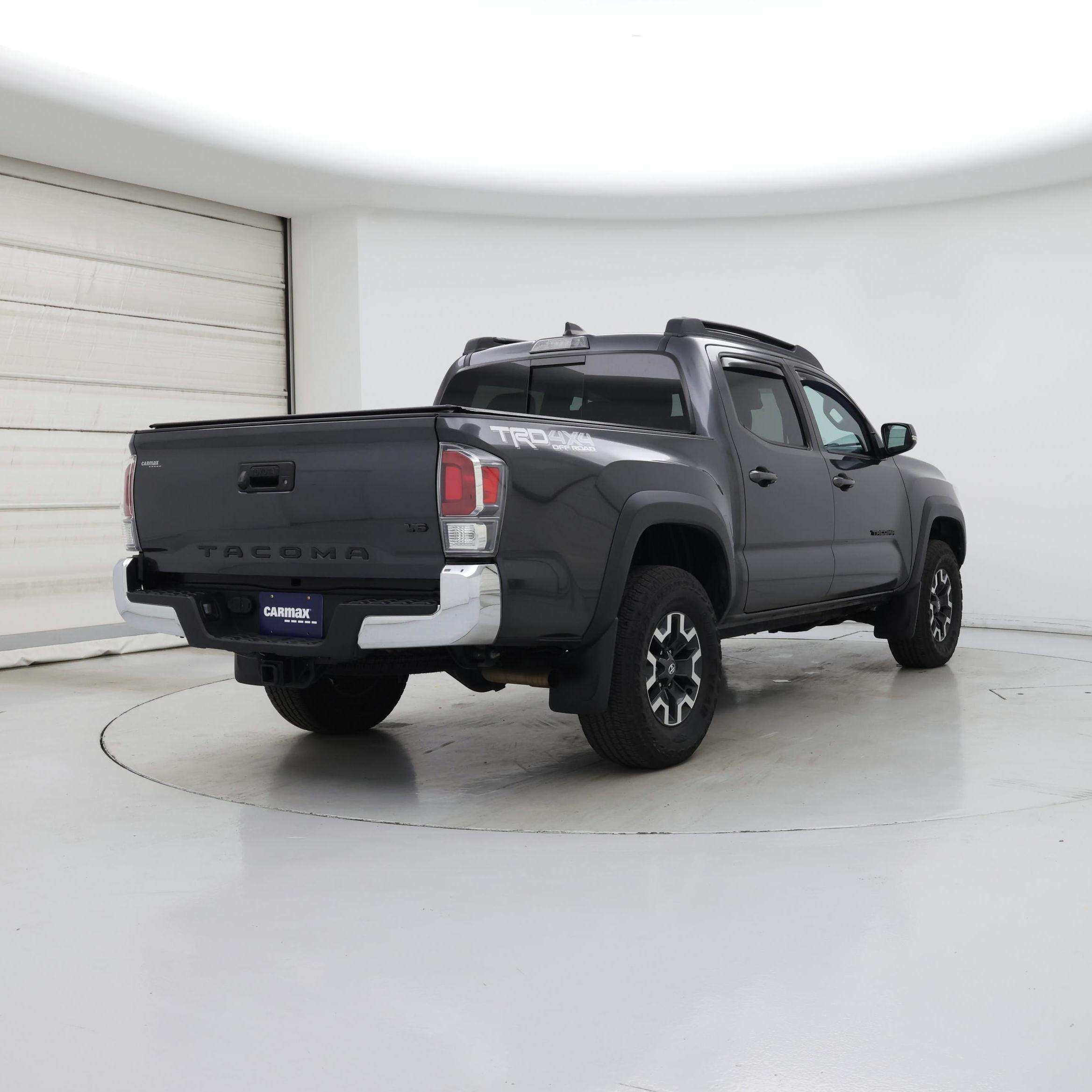 Thumbnail: 2022 Toyota Tacoma - 8