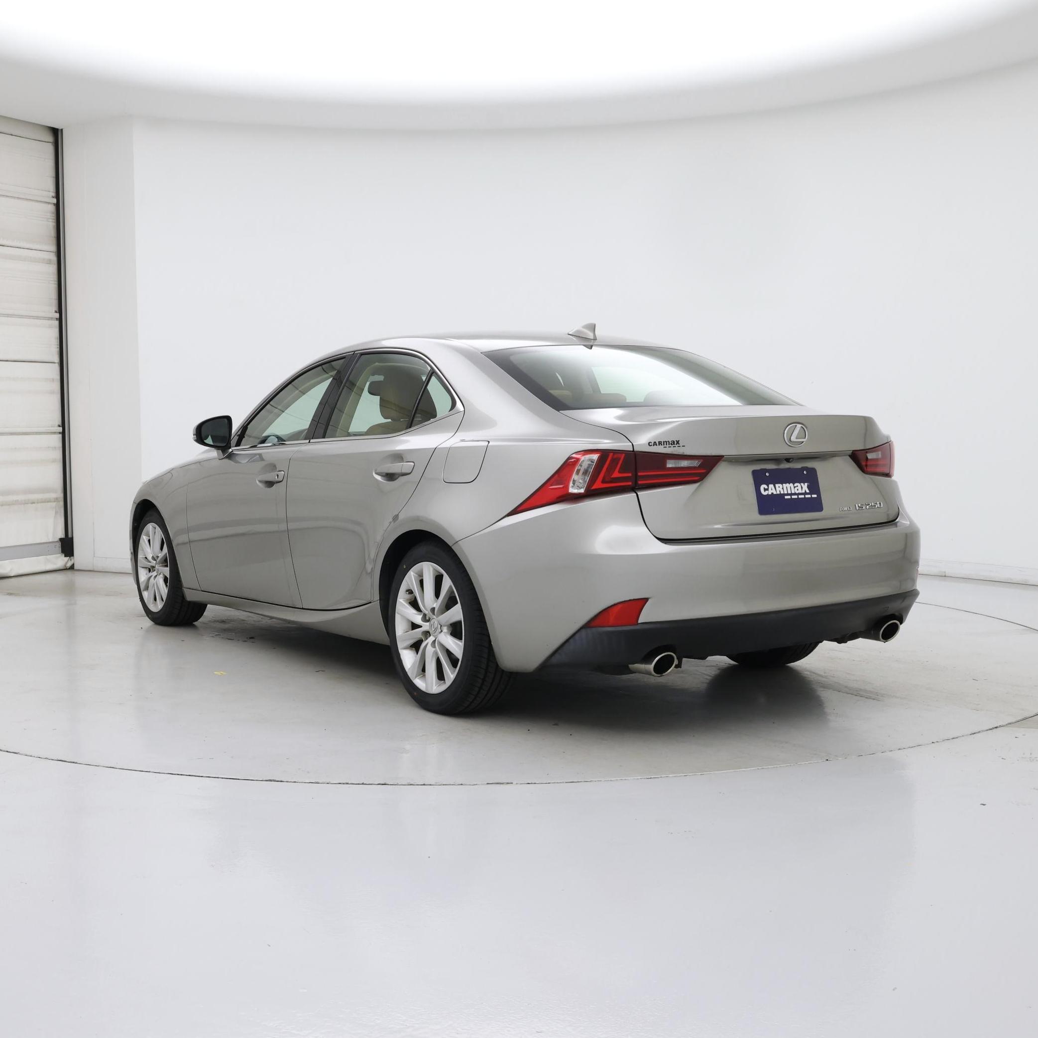Thumbnail: 2015 Lexus IS - 2