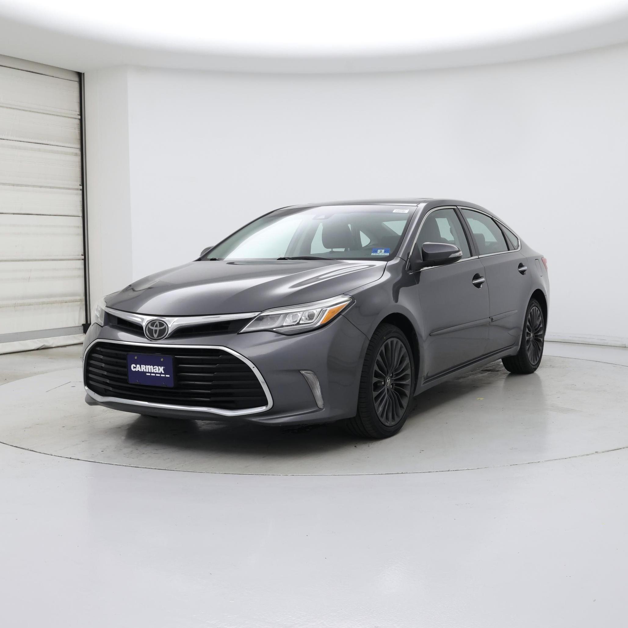 Thumbnail: 2018 Toyota Avalon - 4