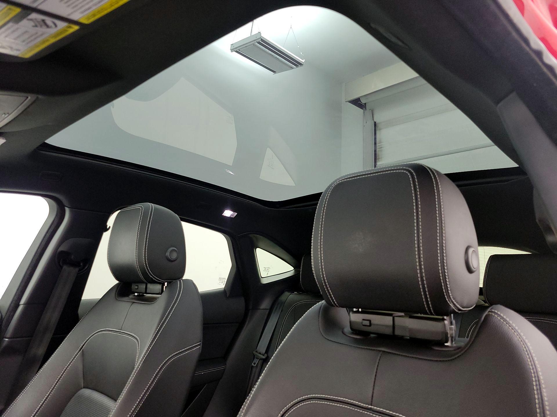 Thumbnail: 2020 Jaguar E-Pace - 19