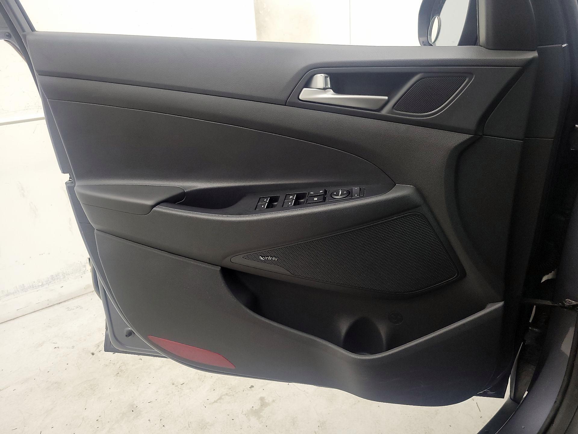 Thumbnail: 2019 Hyundai Tucson - 12