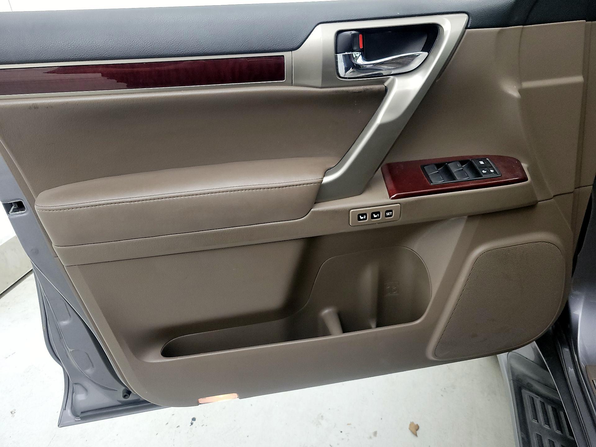 Thumbnail: 2019 Lexus GX - 12