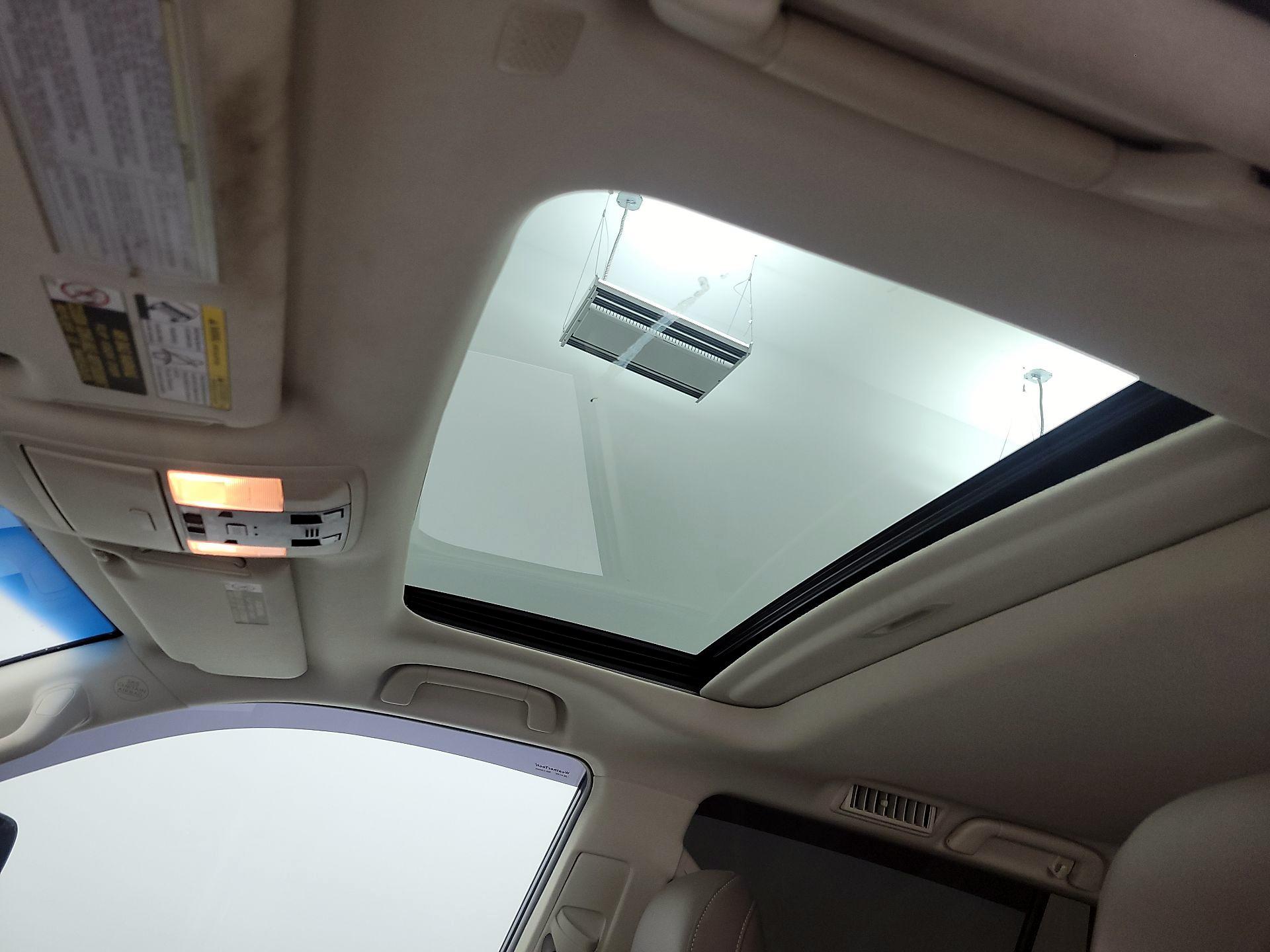 Thumbnail: 2019 Lexus GX - 18