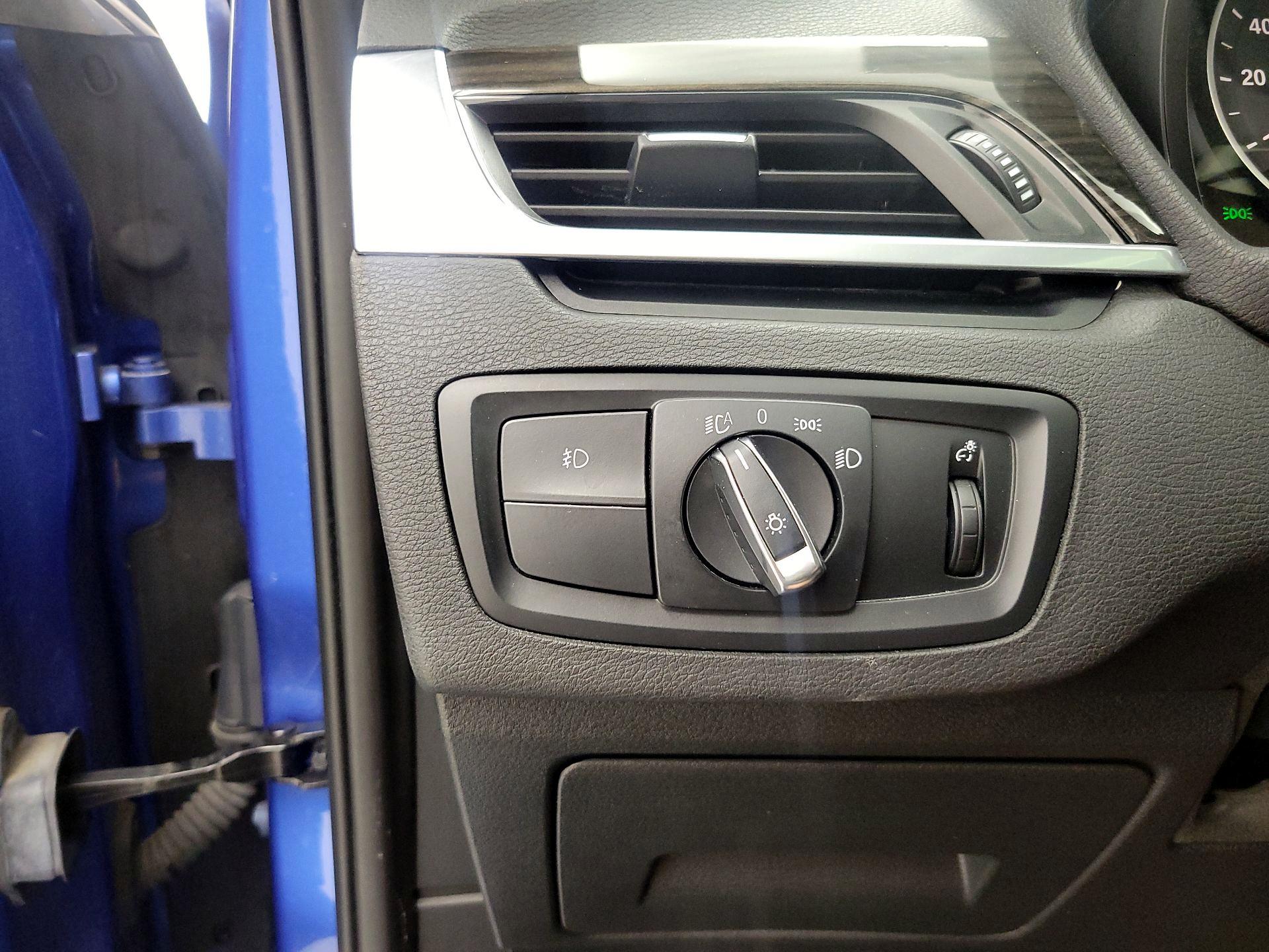 Thumbnail: 2016 BMW X1 - 13