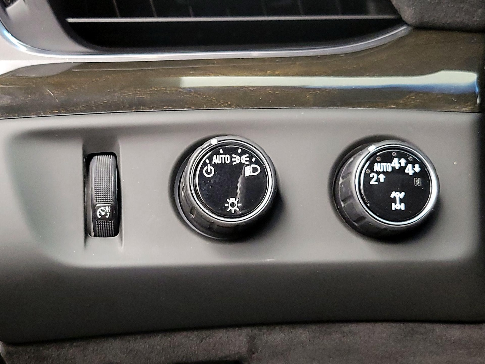 2018 Cadillac Escalade Platinum - Photo 14