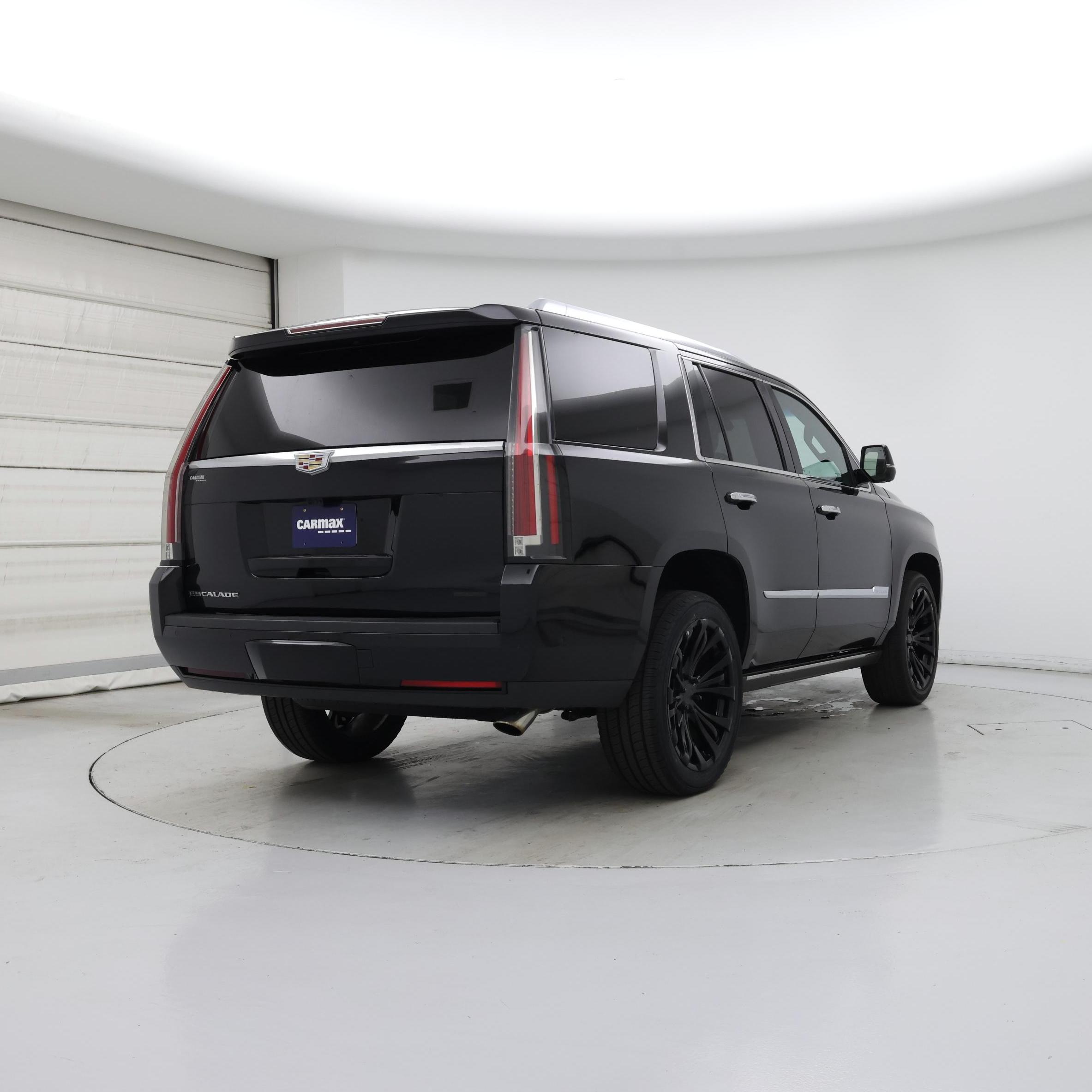 Thumbnail: 2018 Cadillac Escalade - 8