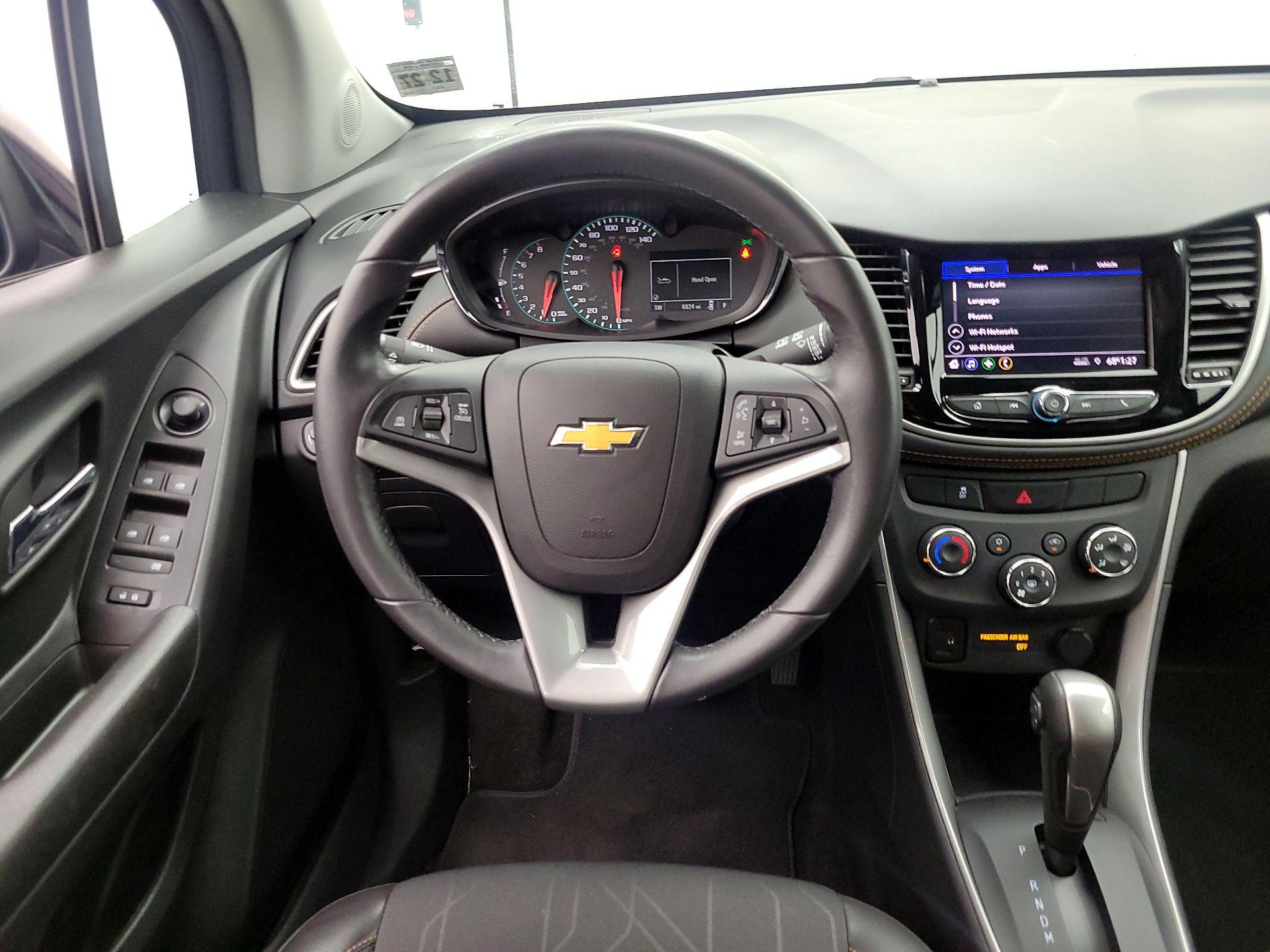 Thumbnail: 2022 Chevrolet Trax - 10