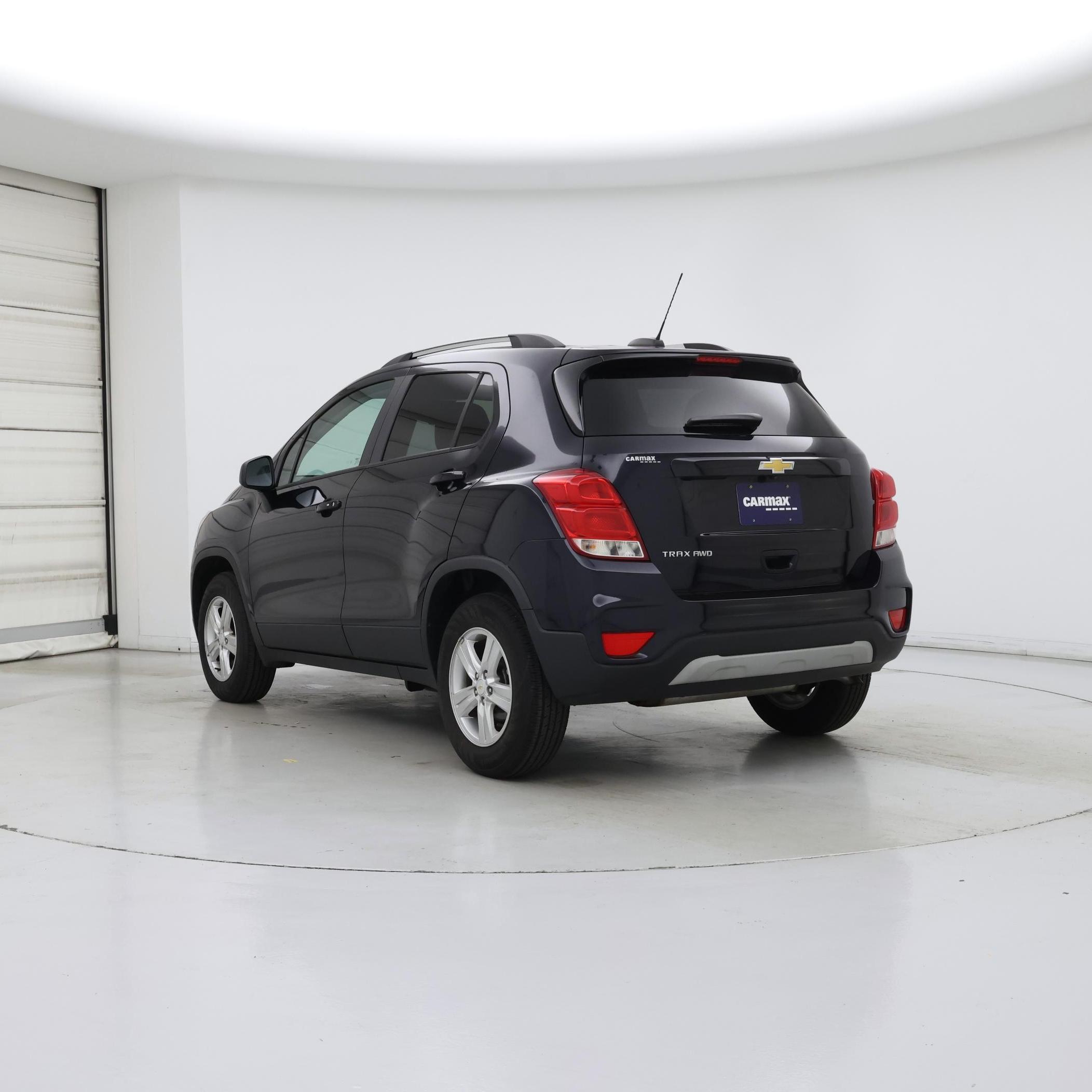Thumbnail: 2022 Chevrolet Trax - 2